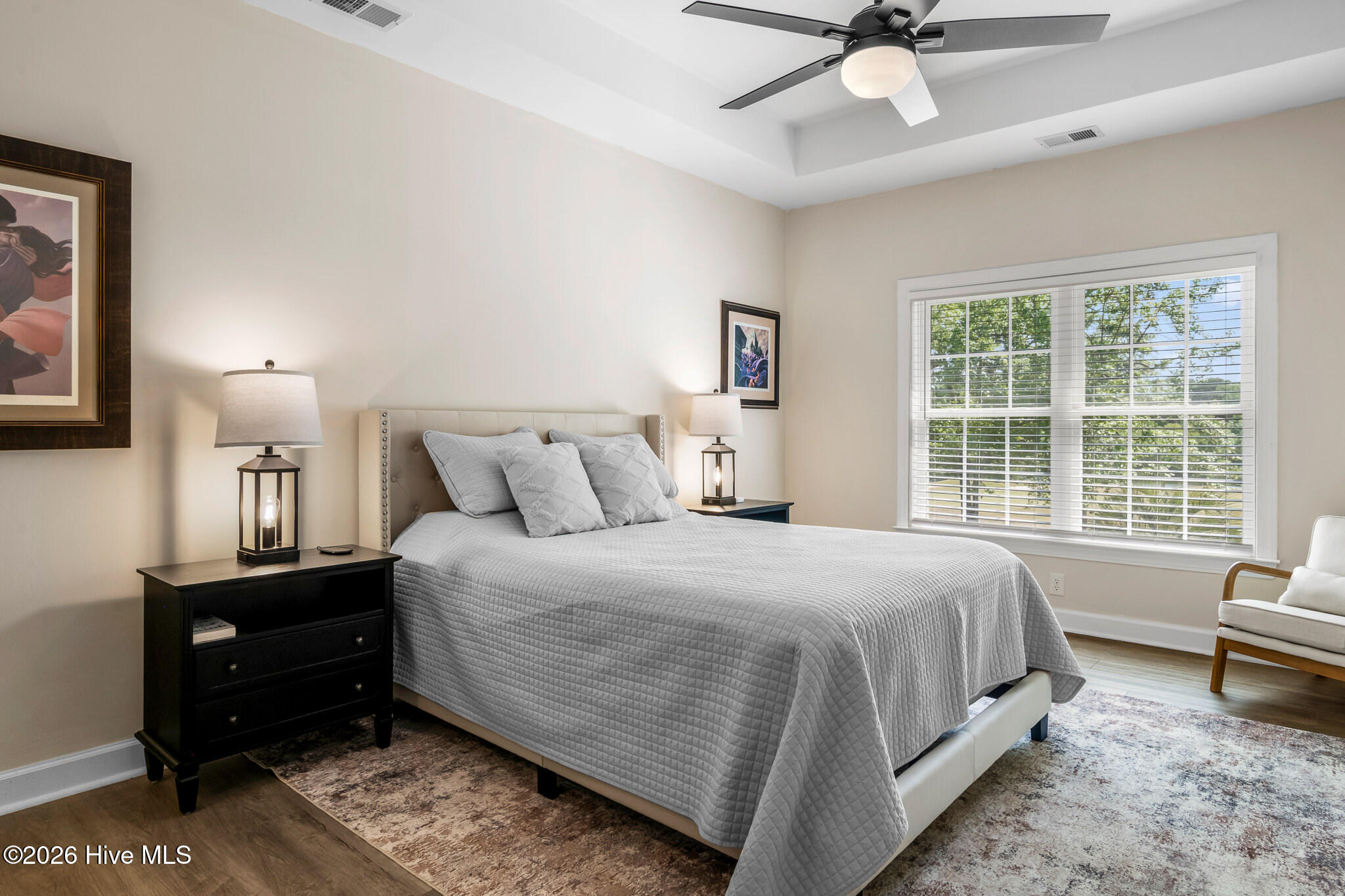 100568438 | Photo 20