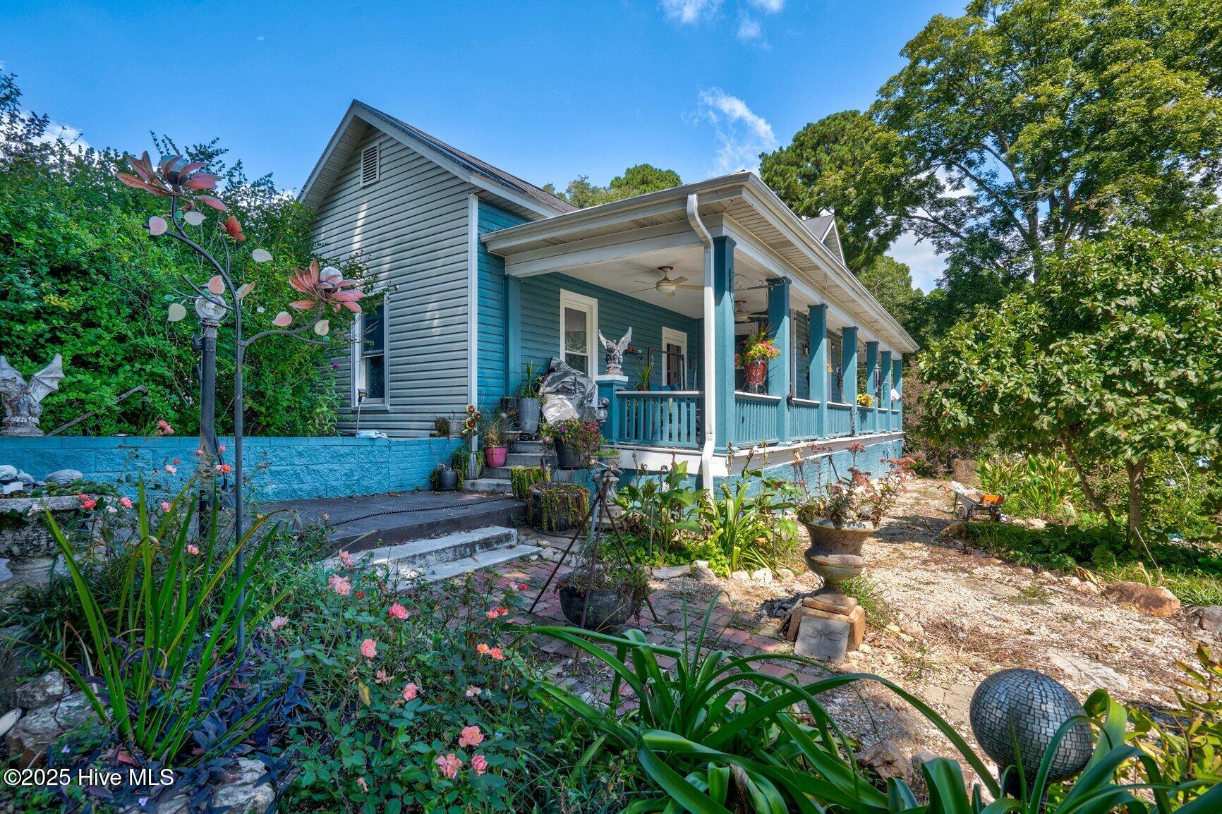 Property at 512 Nash Street