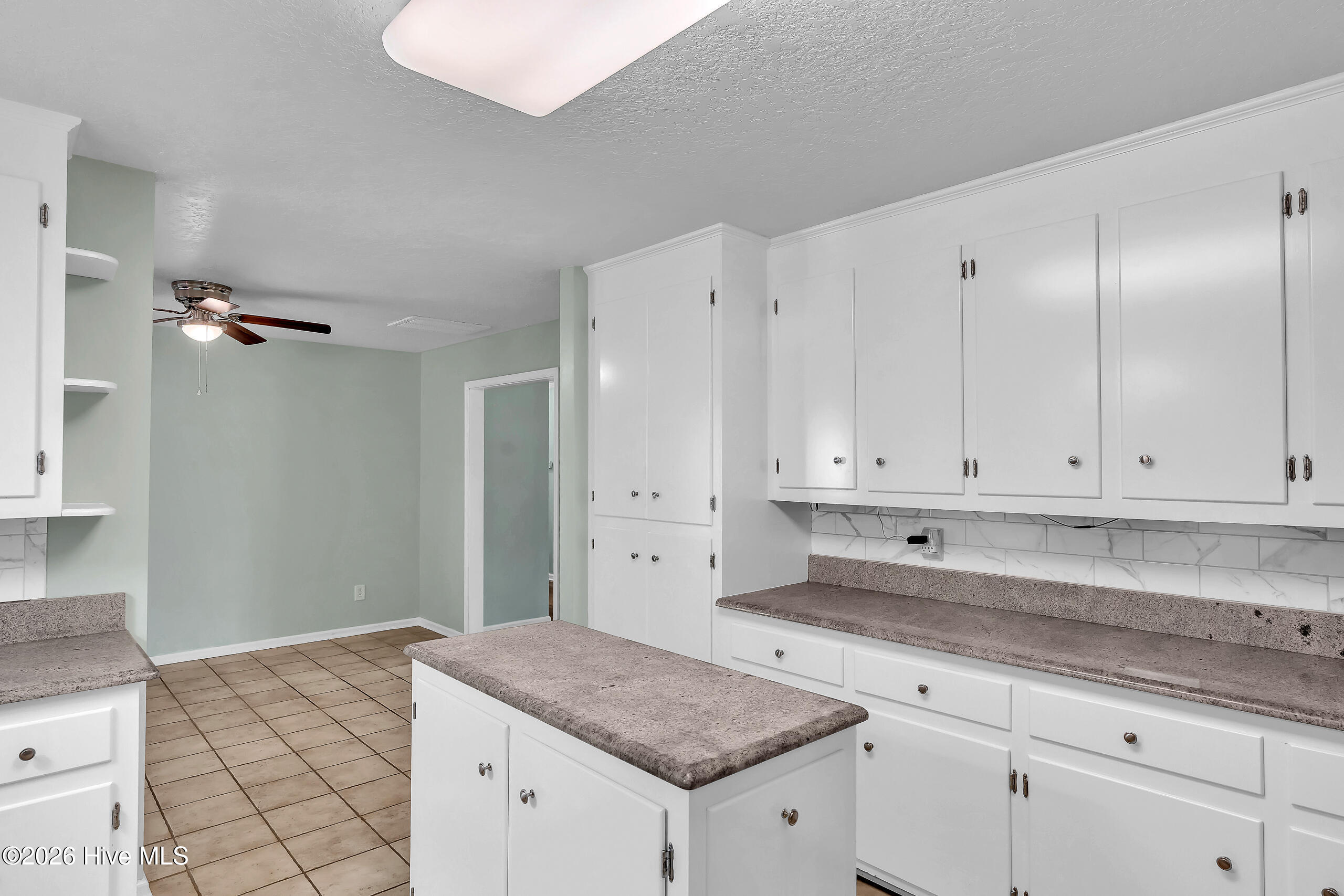 215 Winding Creek Way,Hubert