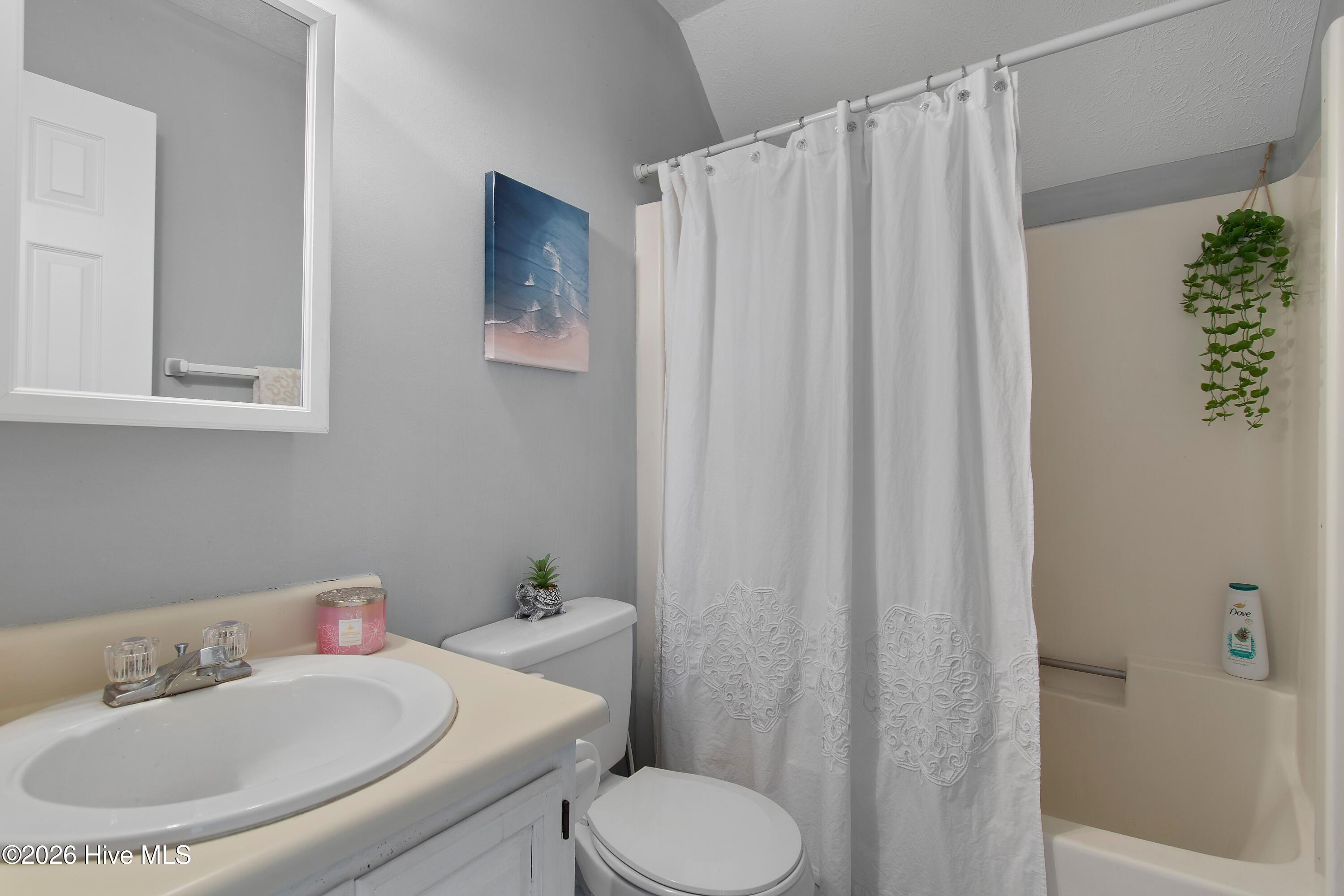 100557511 | Photo 15