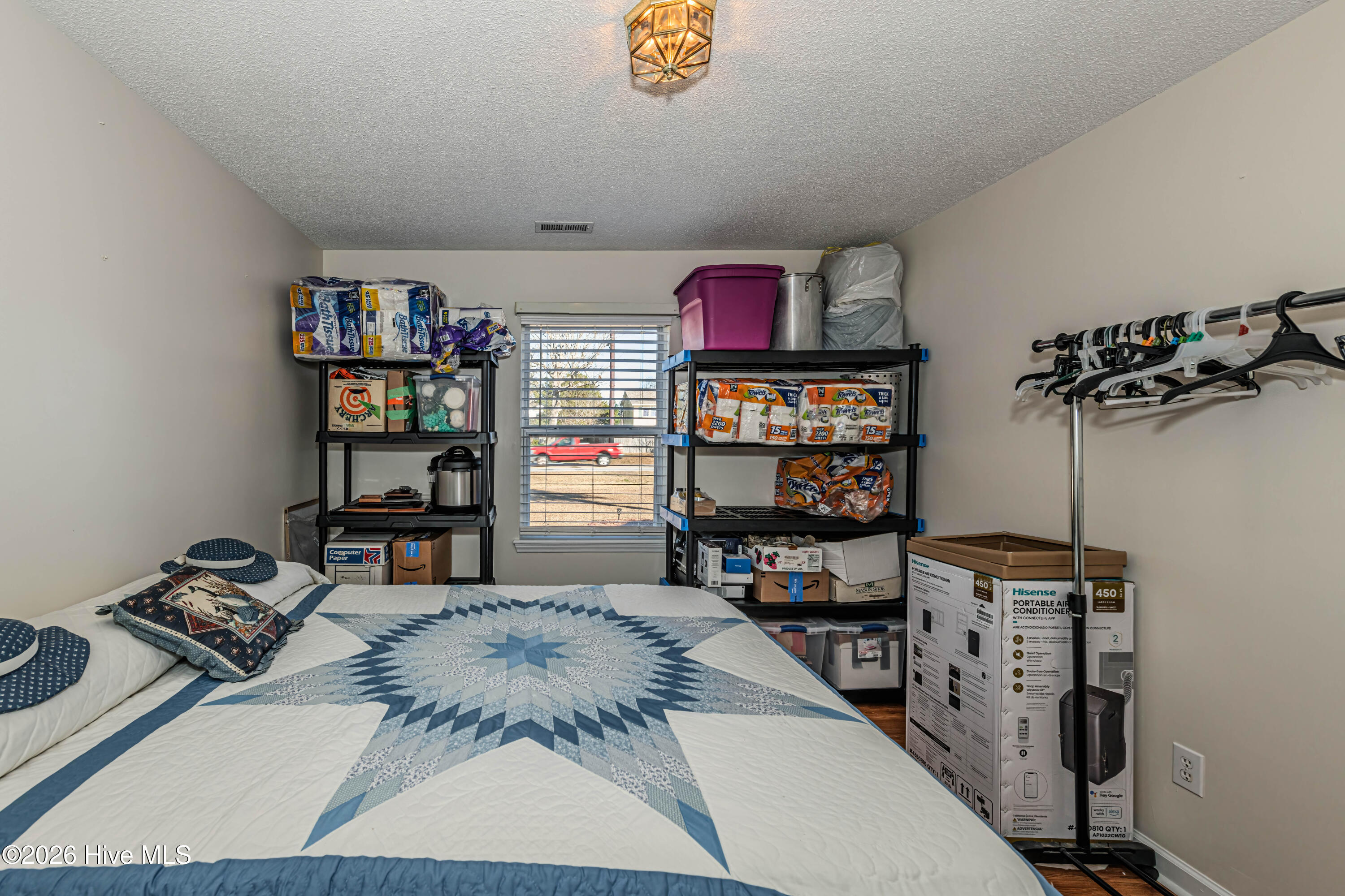 100550368 | Photo 34