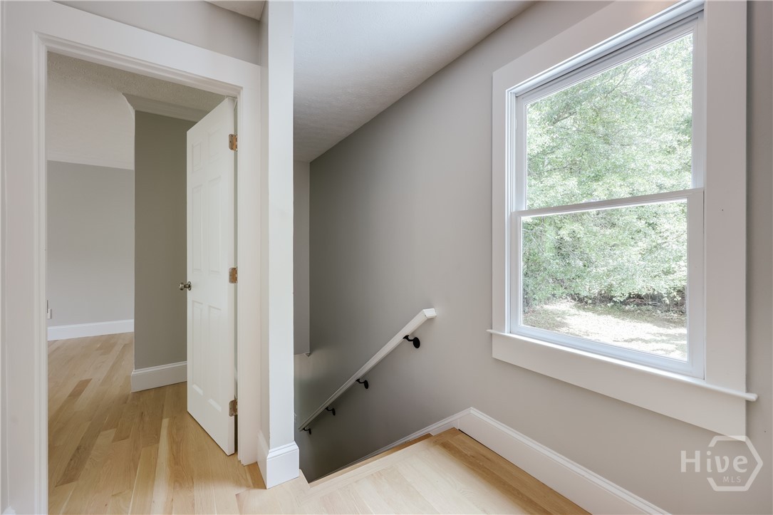 155 Hunters Pointe Drive