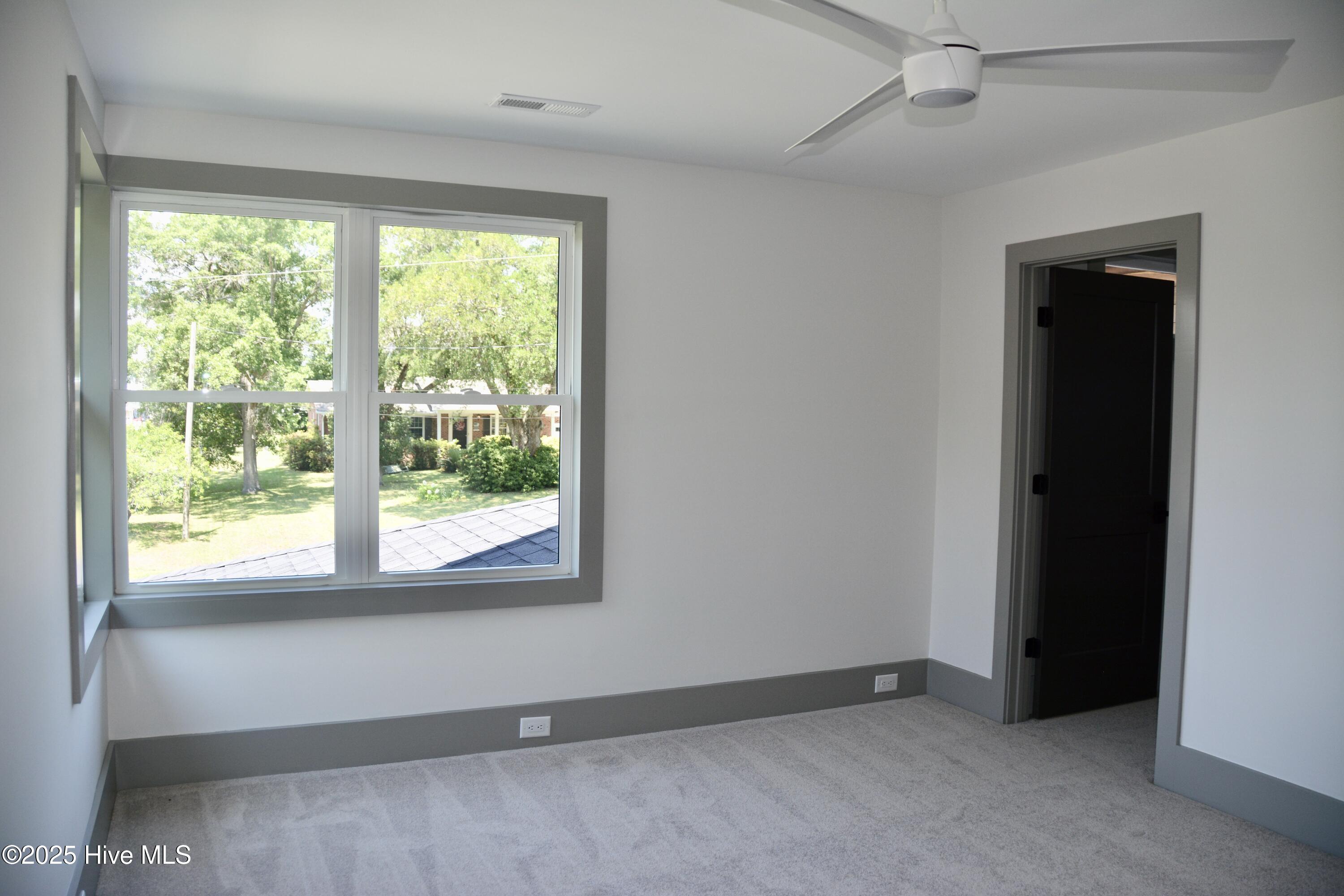 100508502 | Photo 72