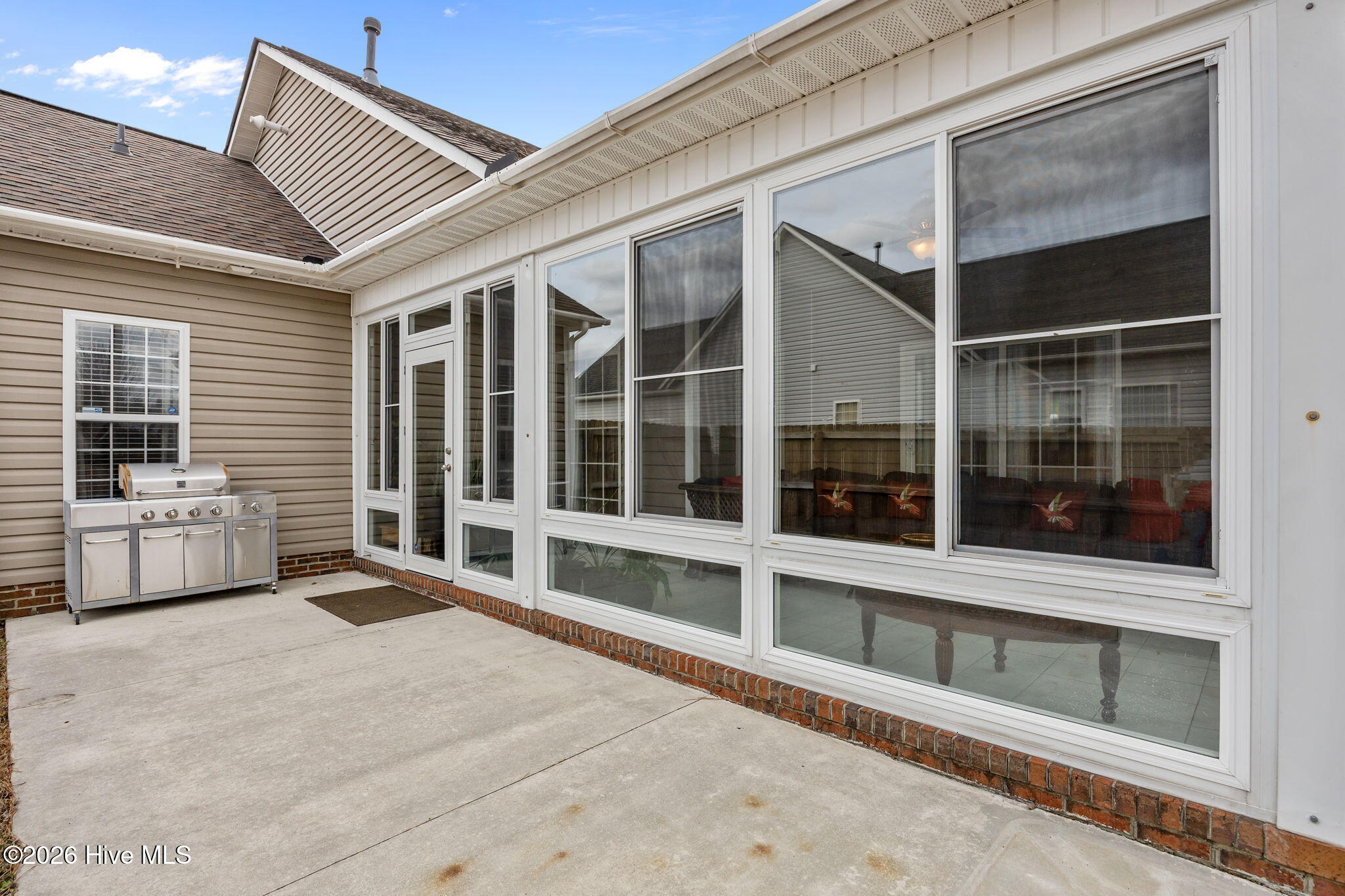 100557483 | Photo 40