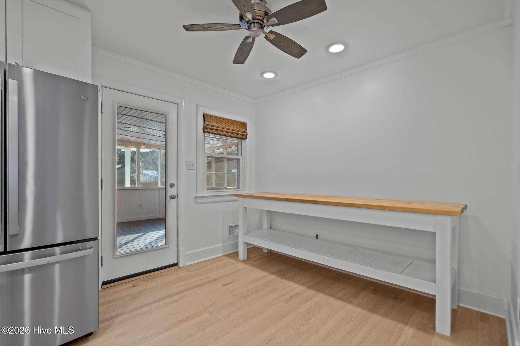 100548221 | Photo 14