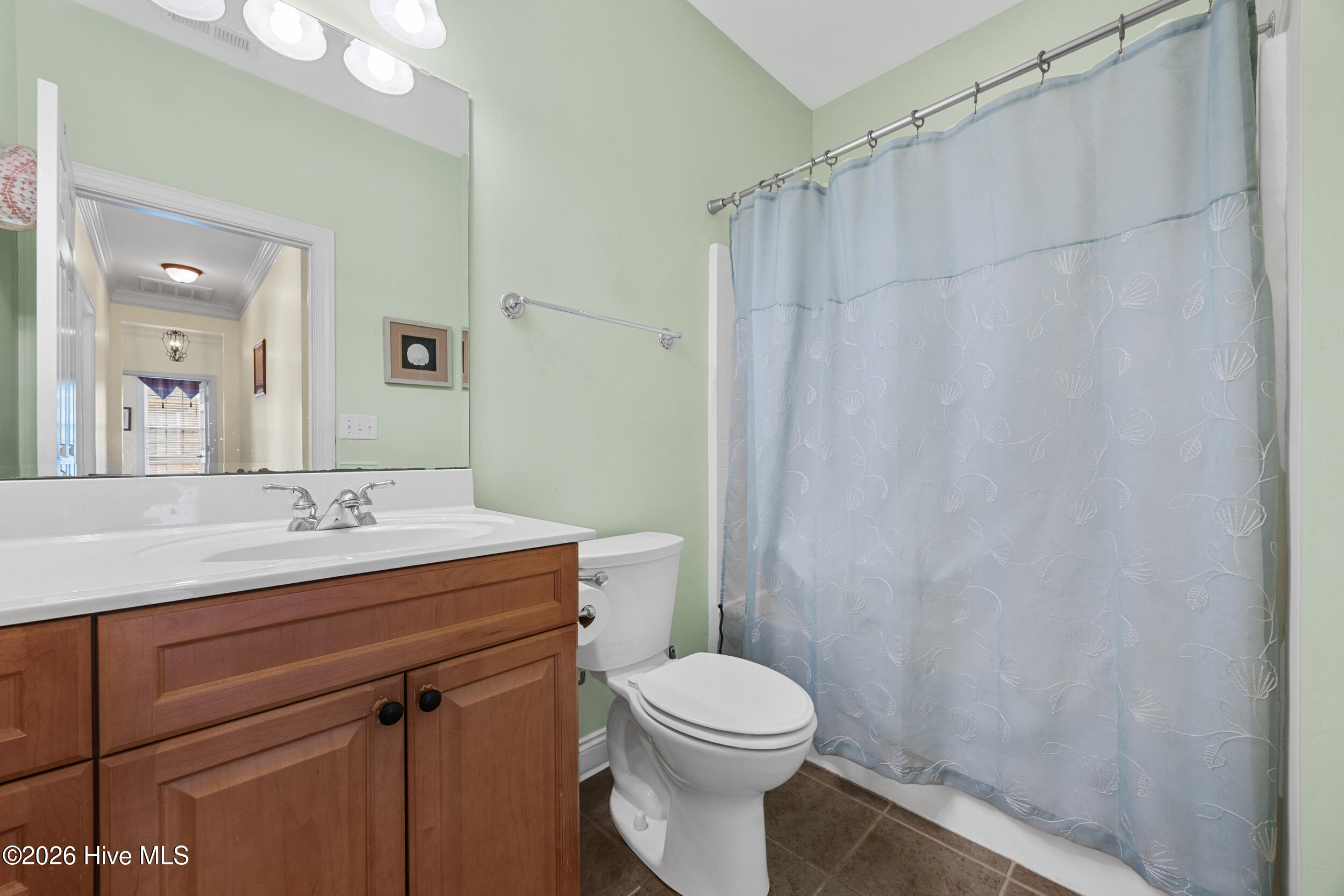 100564950 | Photo 25