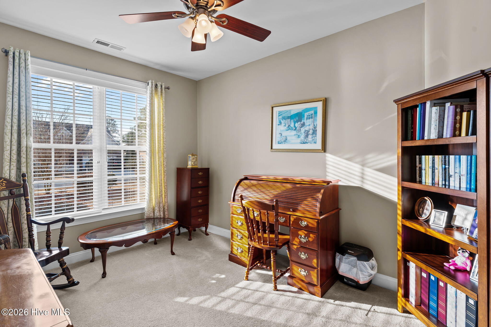 100548977 | Photo 16