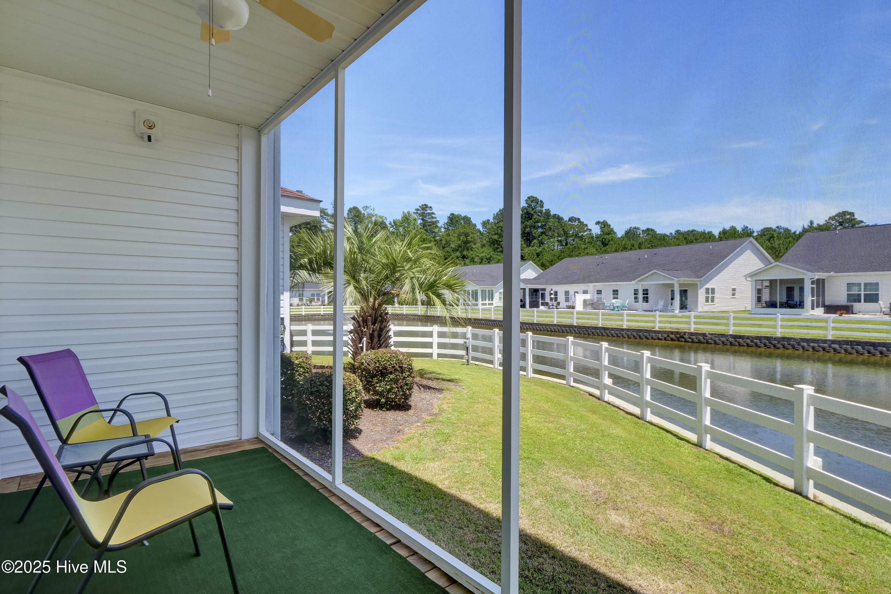 100515209 | Photo 24