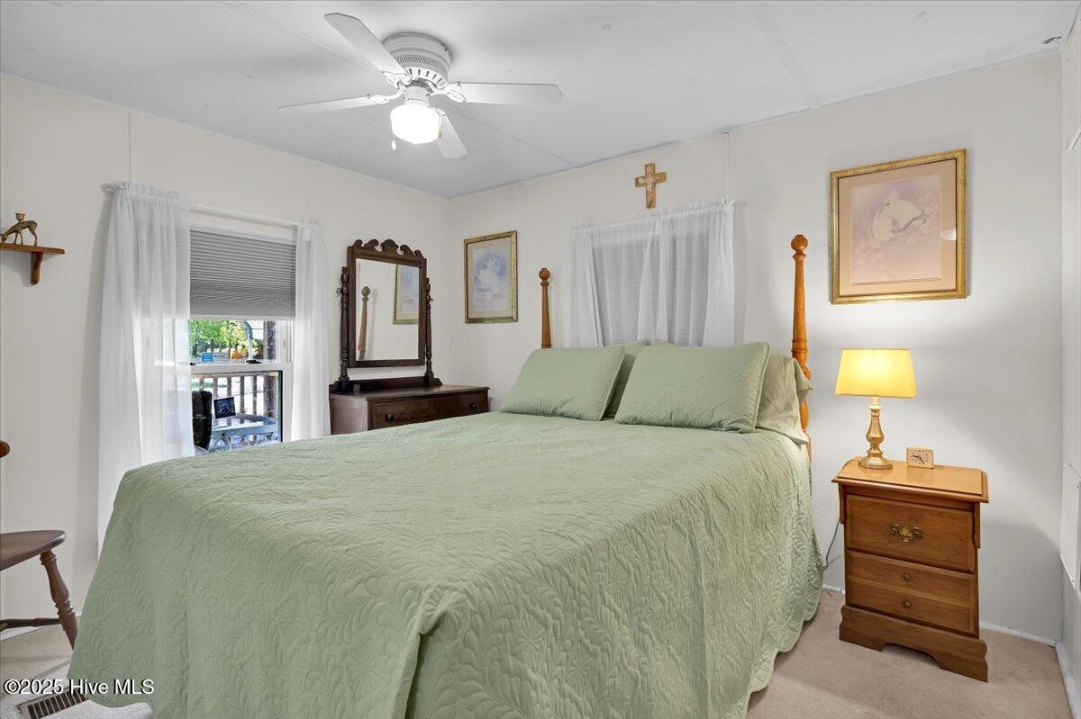 100518805 | Photo 31