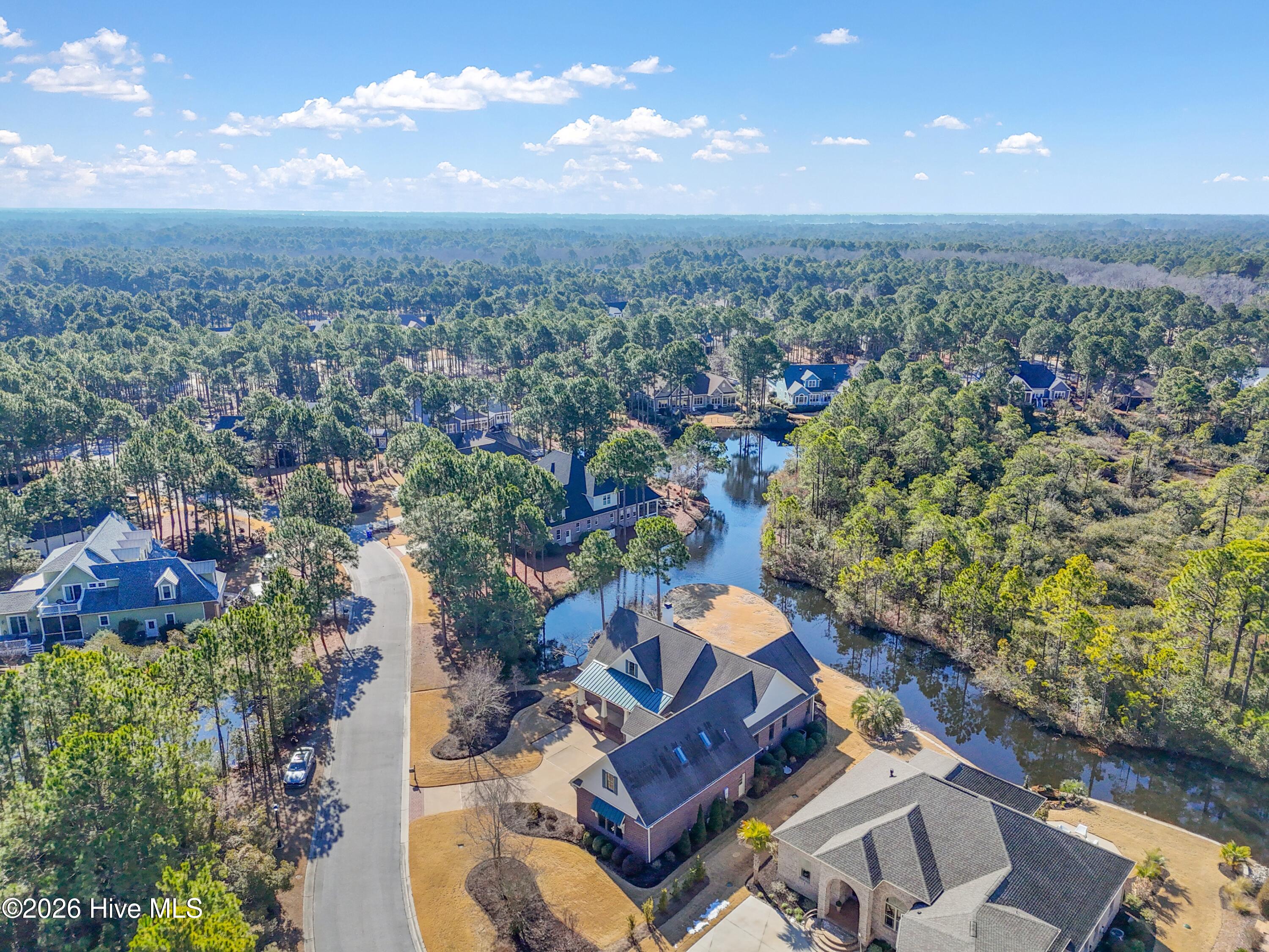 100553270 | Photo 69