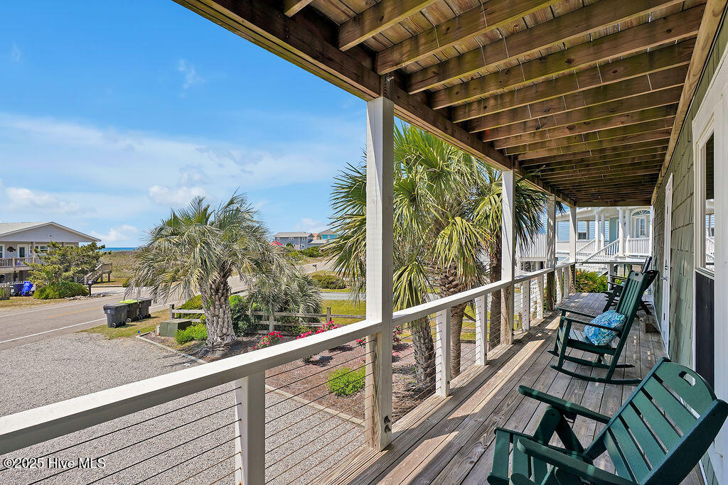 100508979 | Photo 96