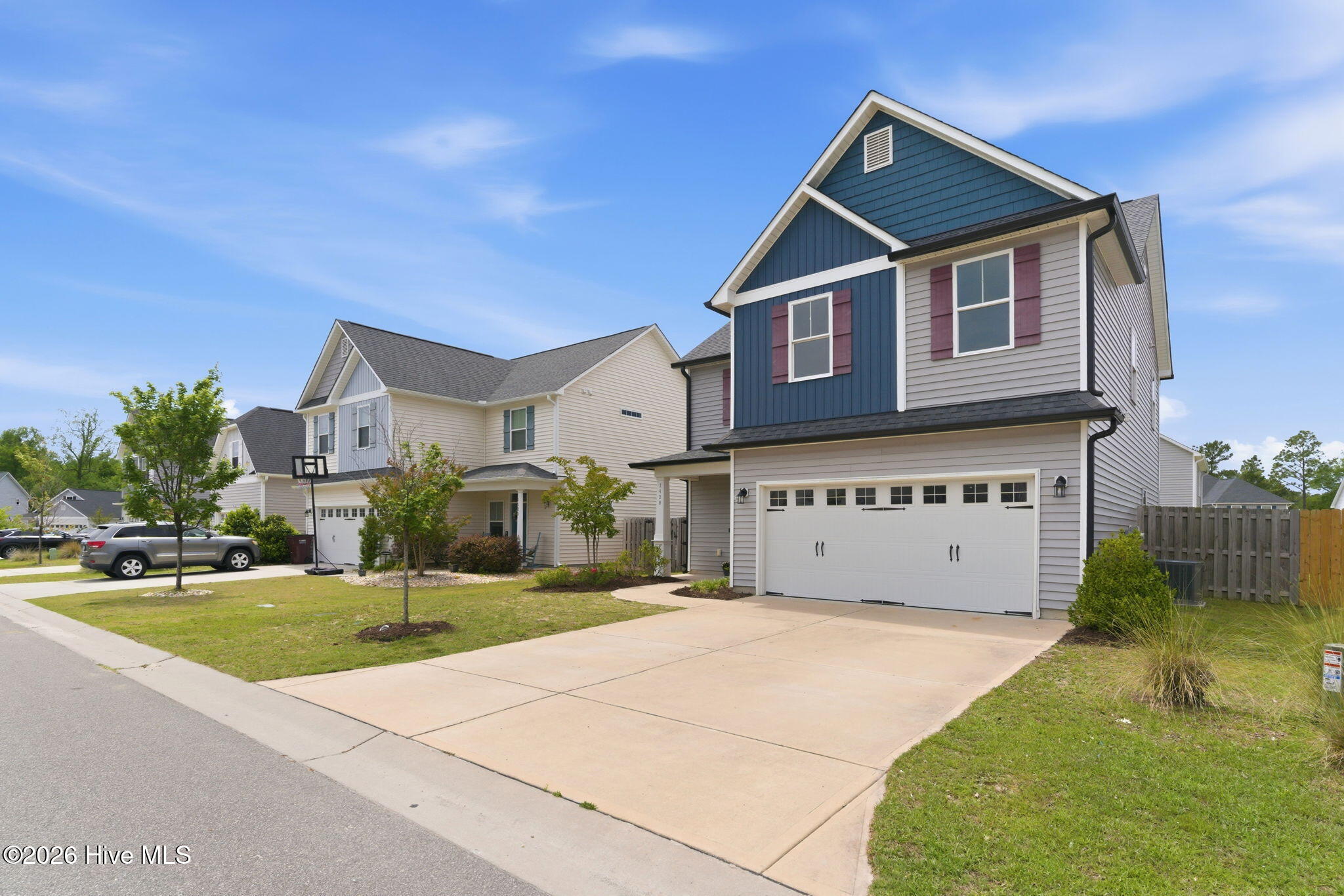100574061 | Photo 3
