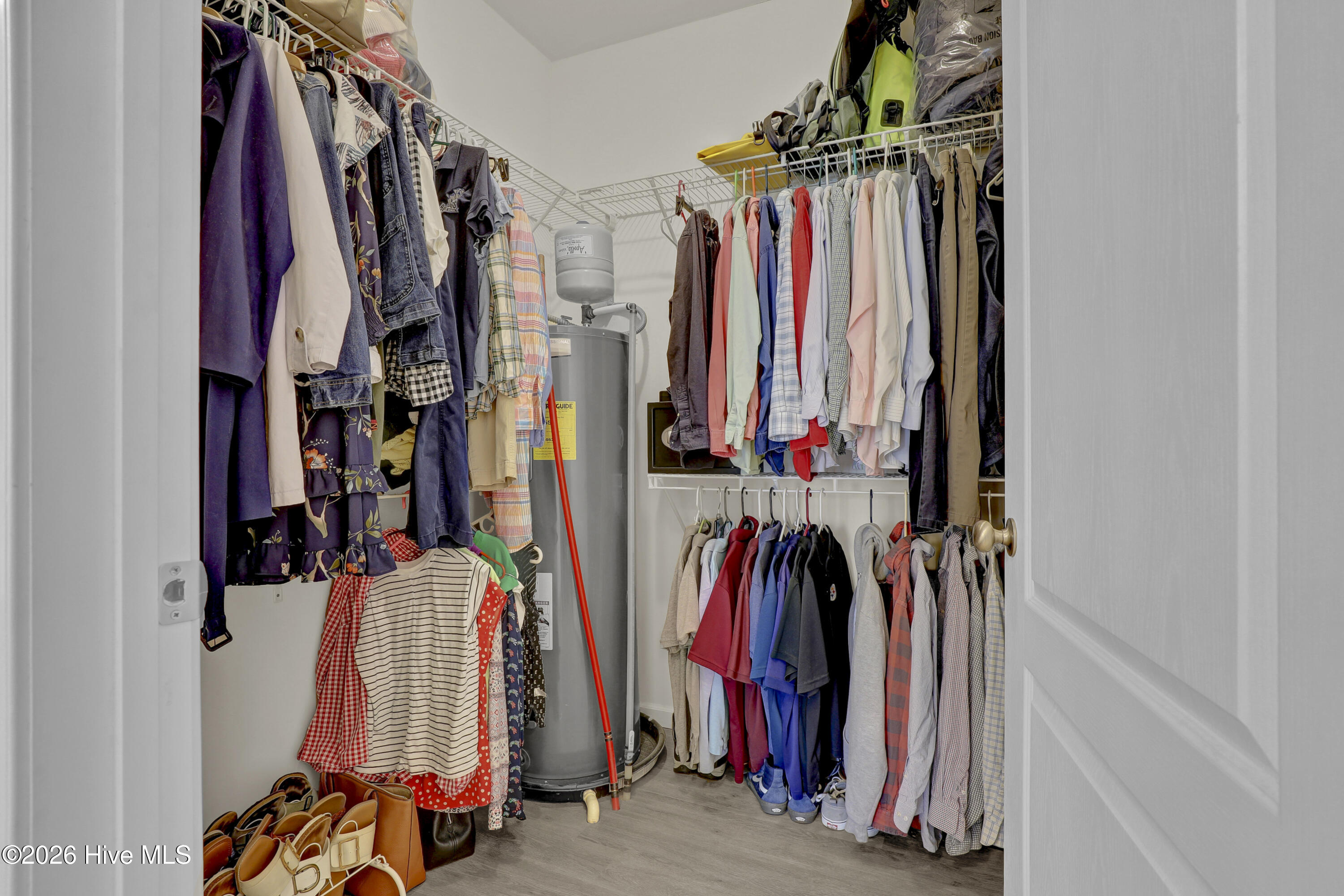 100562204 | Photo 21