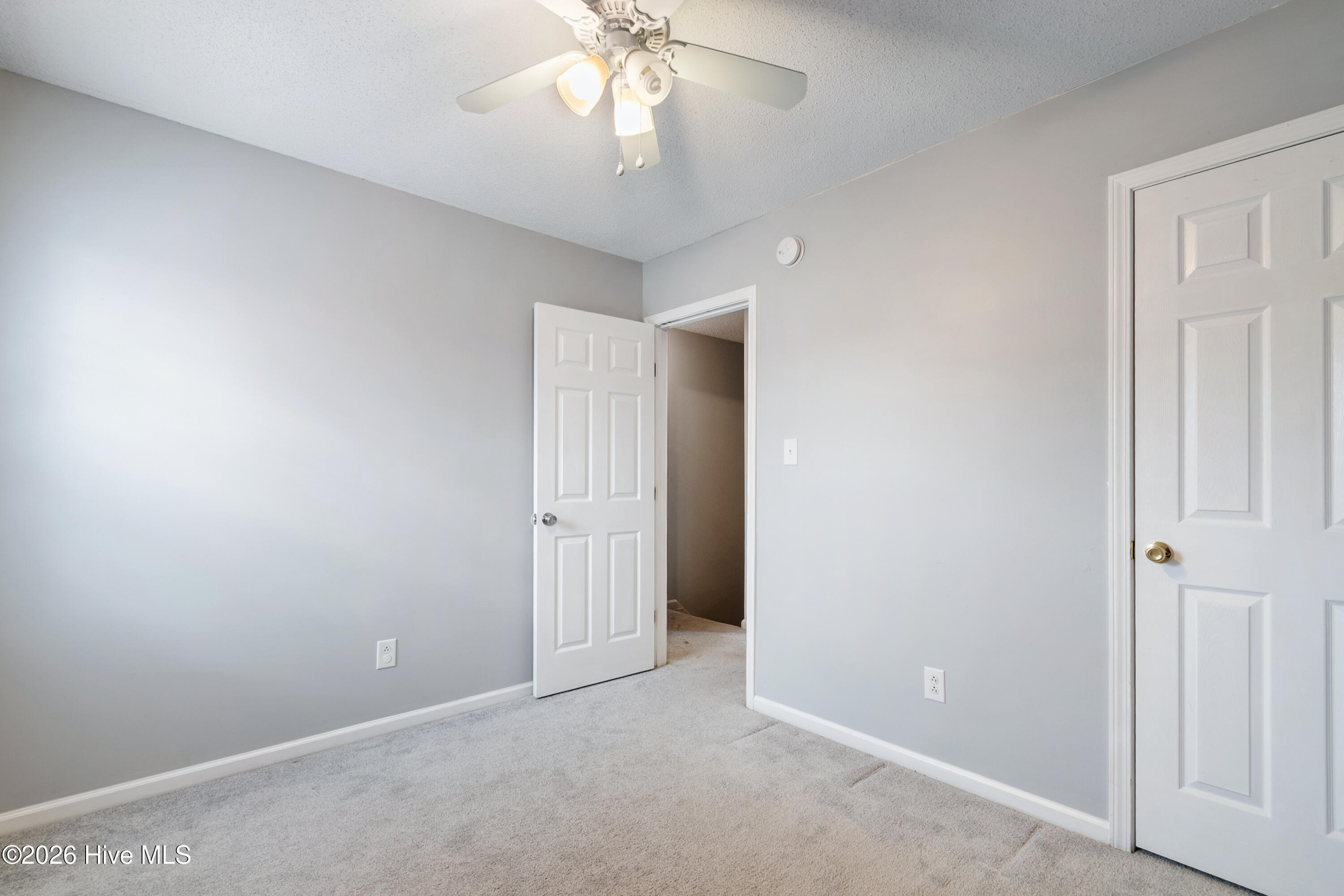 100540574 | Photo 31