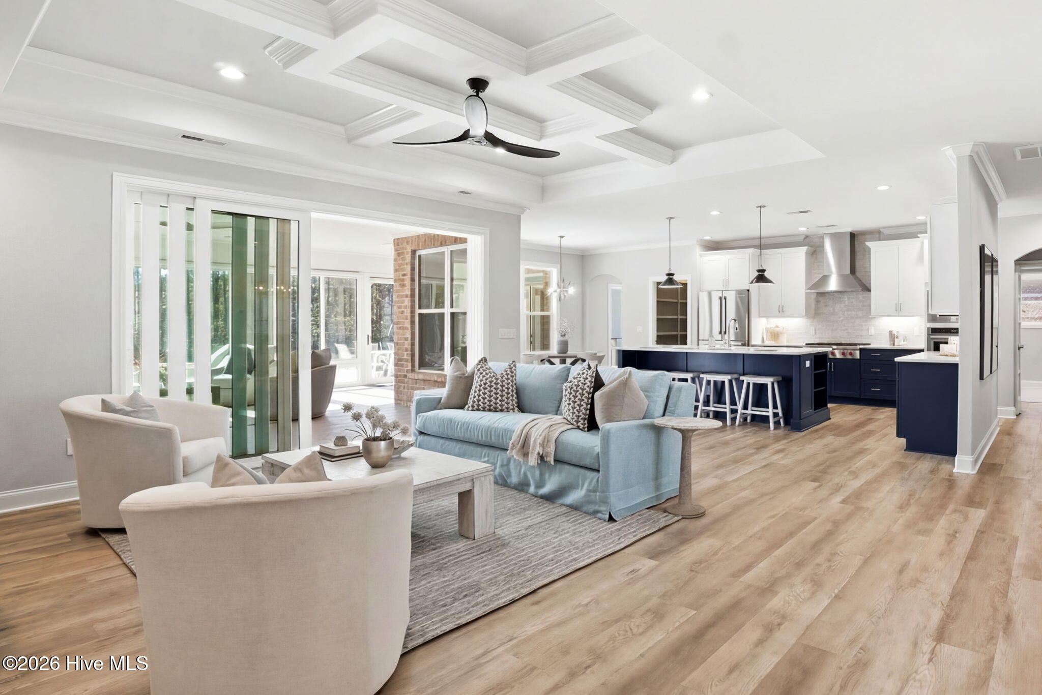 100555093 | Photo 13