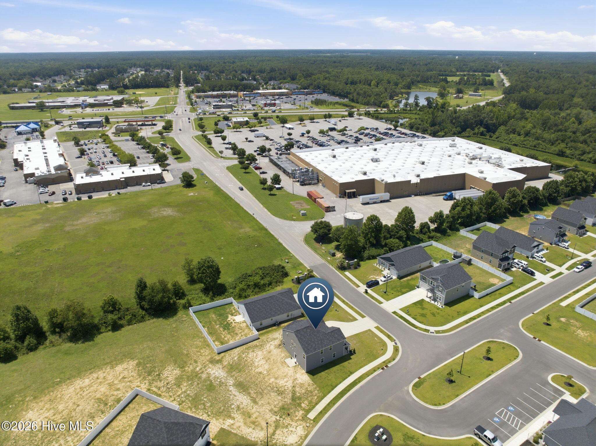 Within walking distance to Walmart and eateries, gas station one block away.