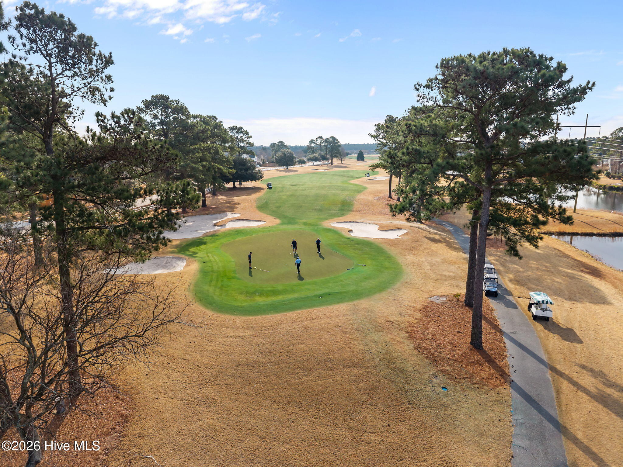 100548977 | Photo 53