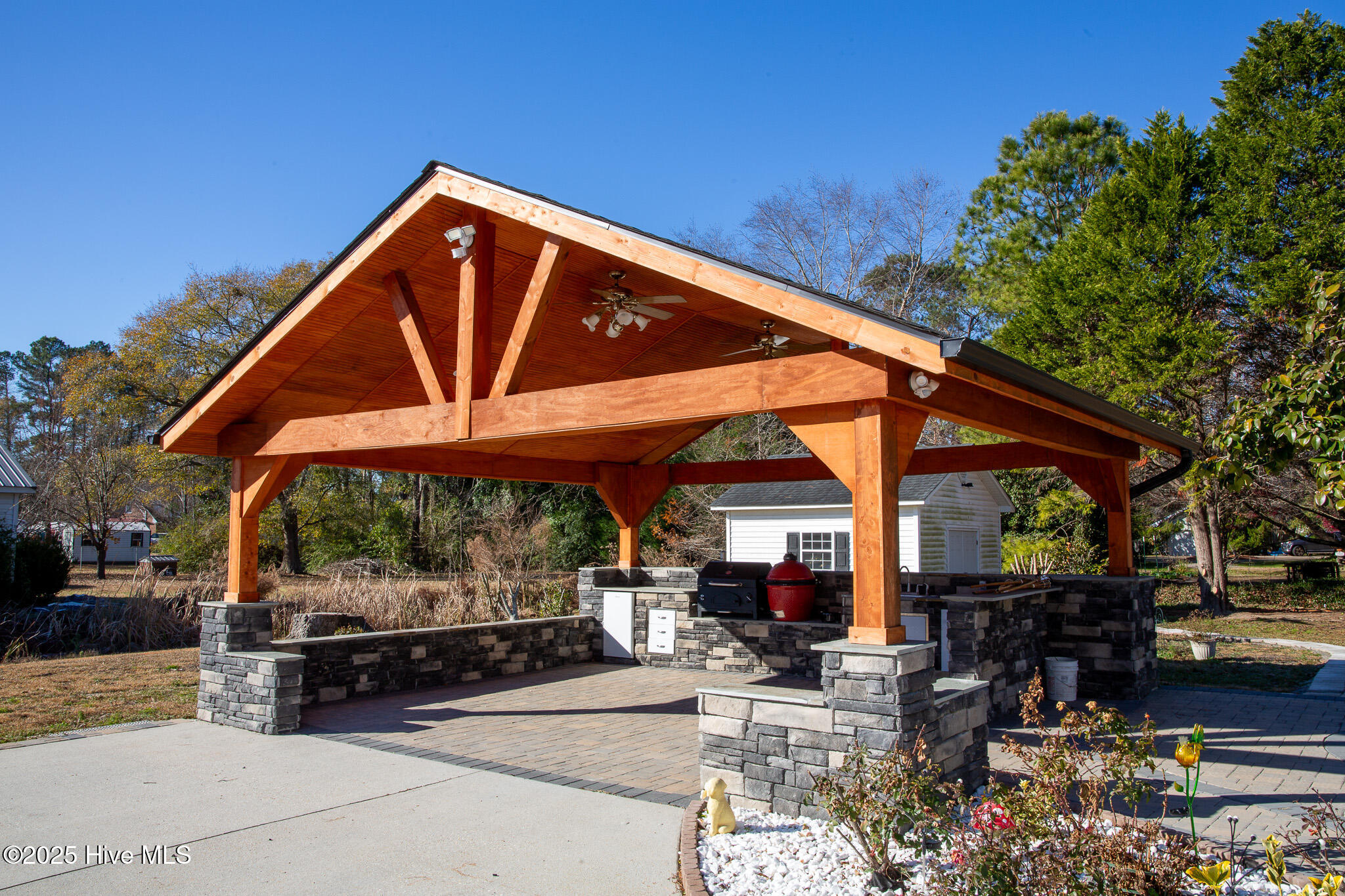 100546342 | Photo 37