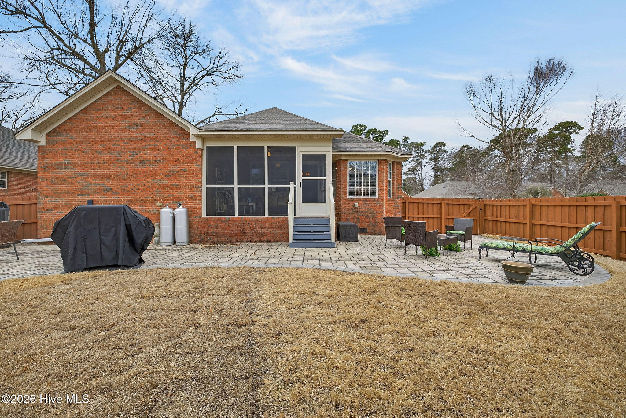 100557092 | Photo 38