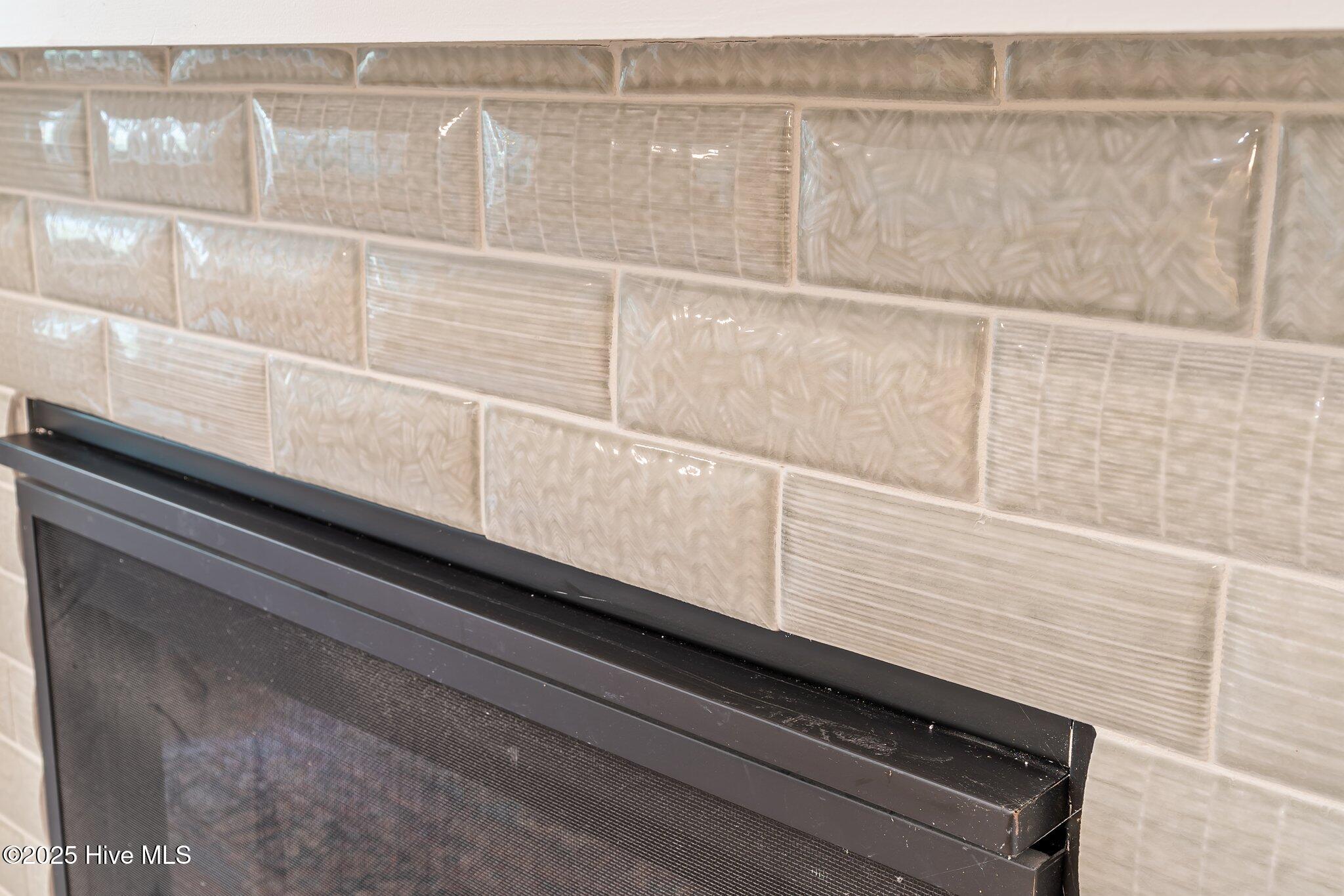 100513257 | Photo 28