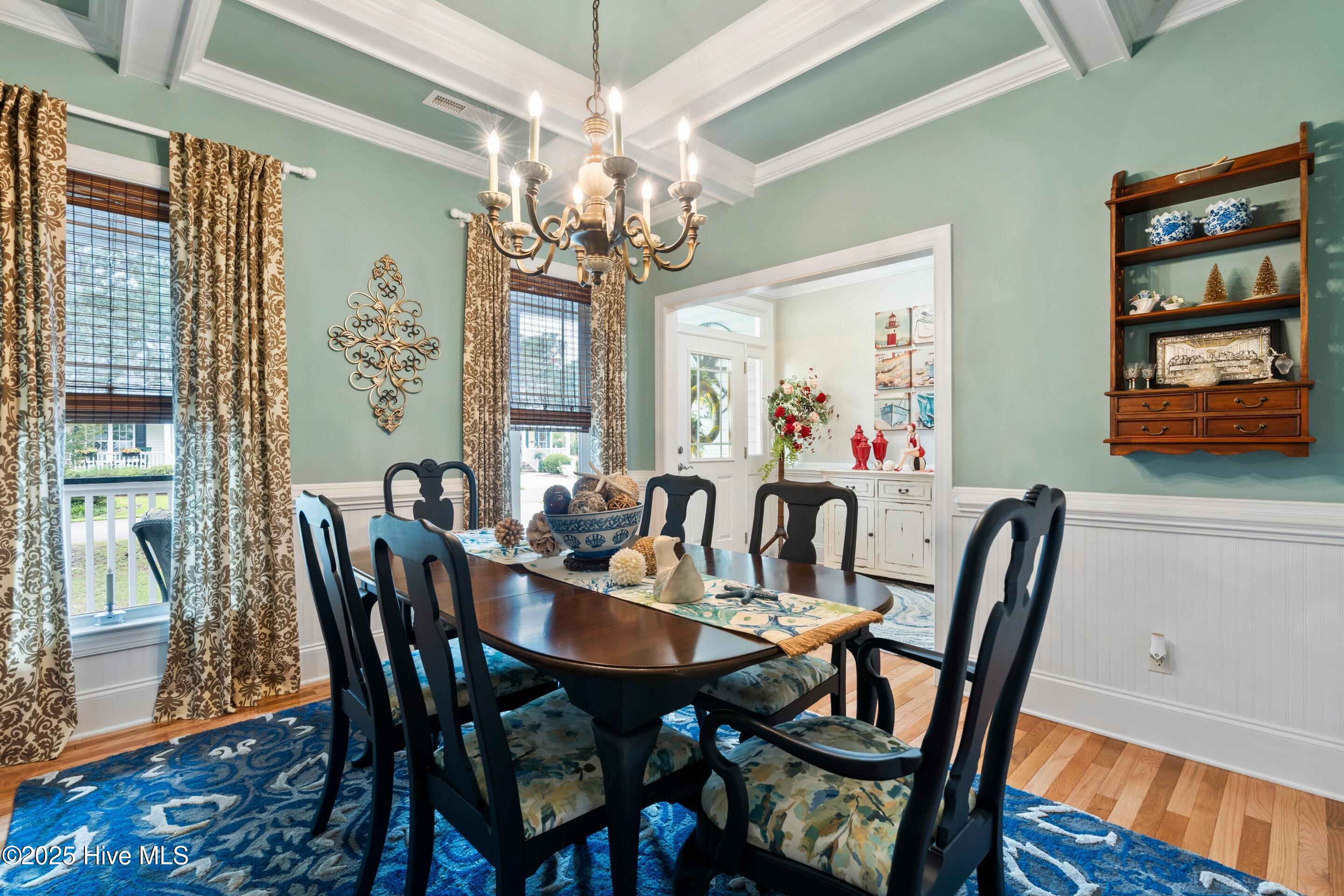 100525982 | Photo 23