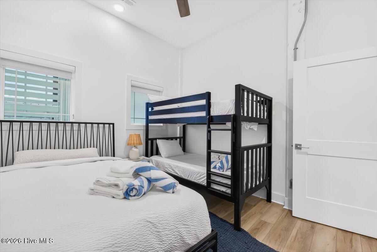 100552016 | Photo 55