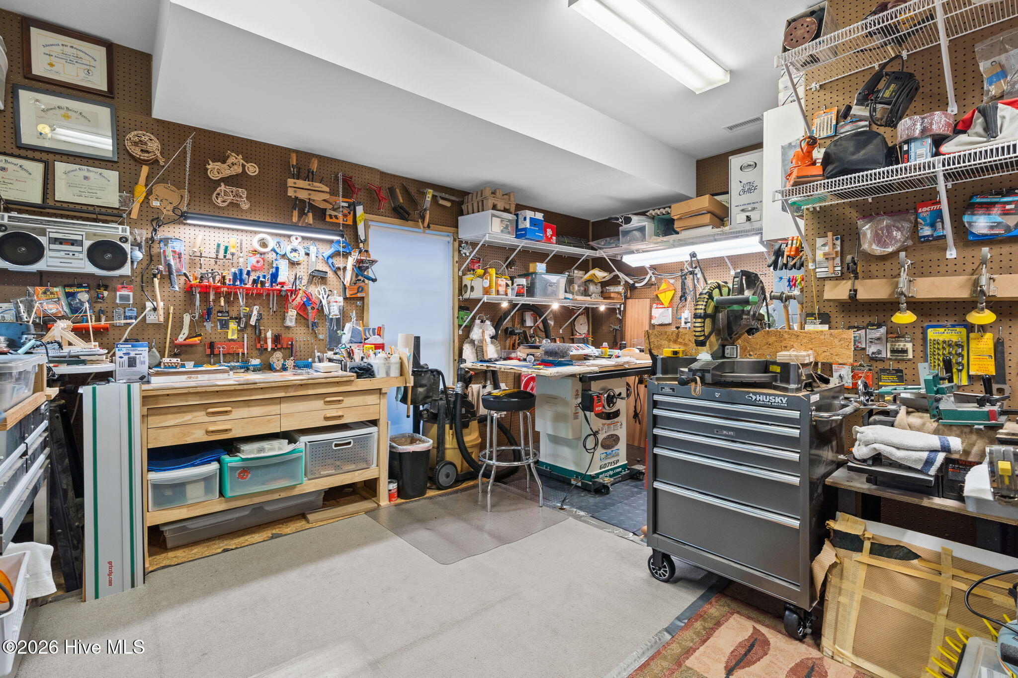 100549947 | Photo 61