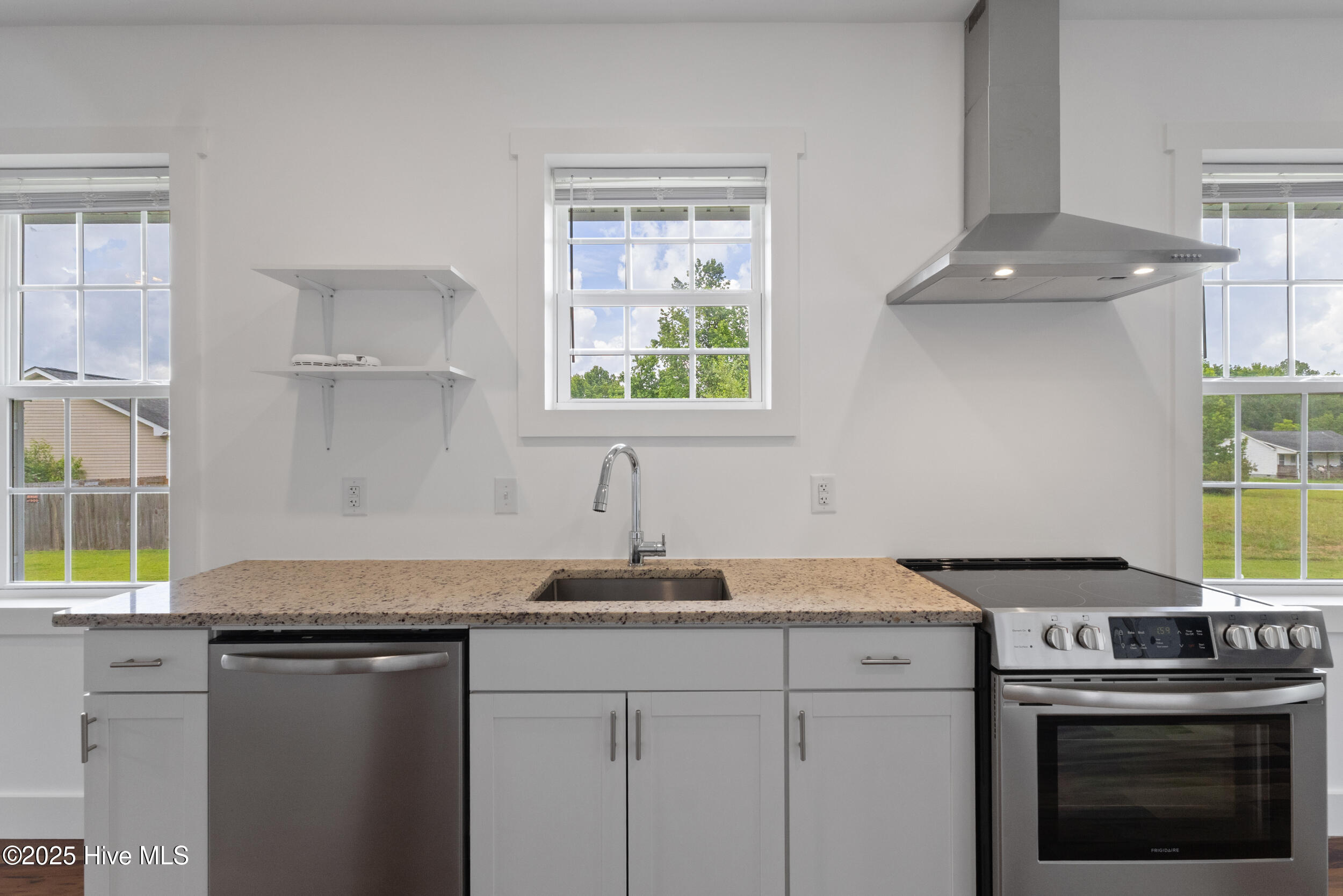 100513761 | Photo 17