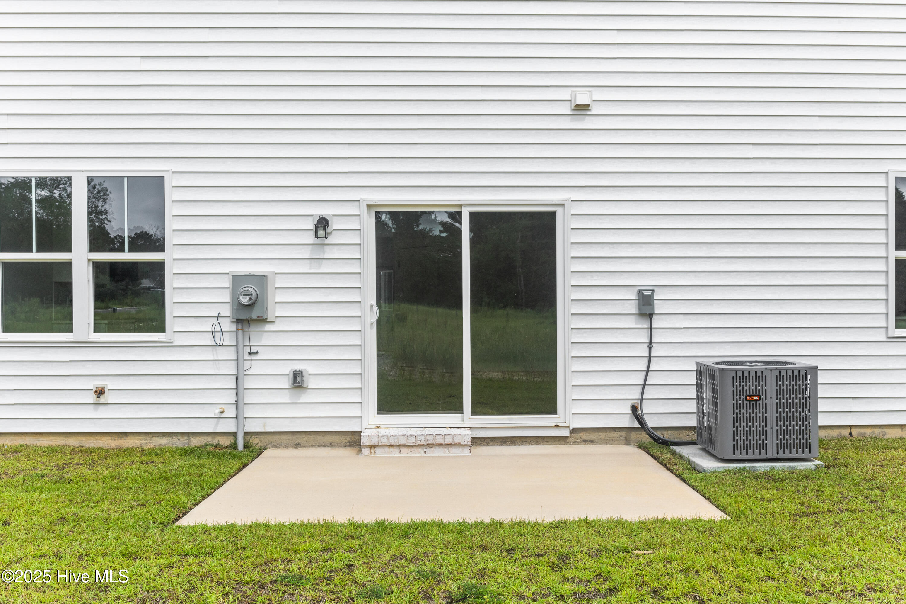 100526492 | Photo 26