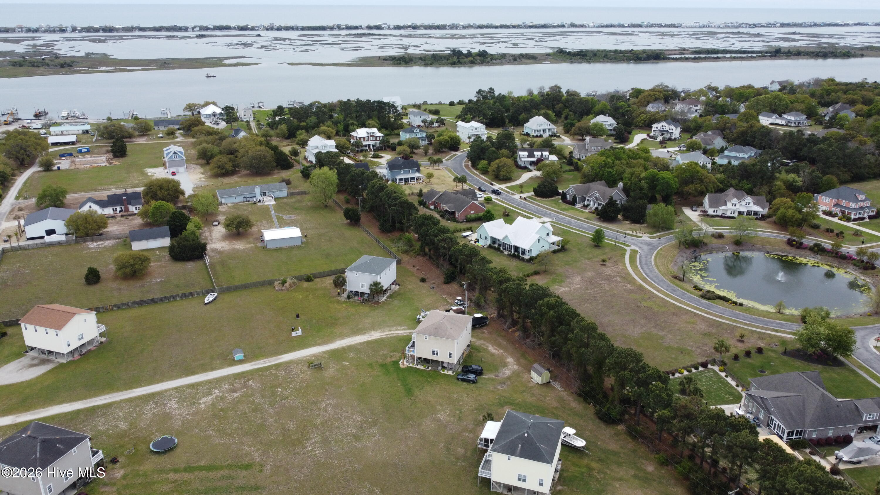 100566043 | Photo 19