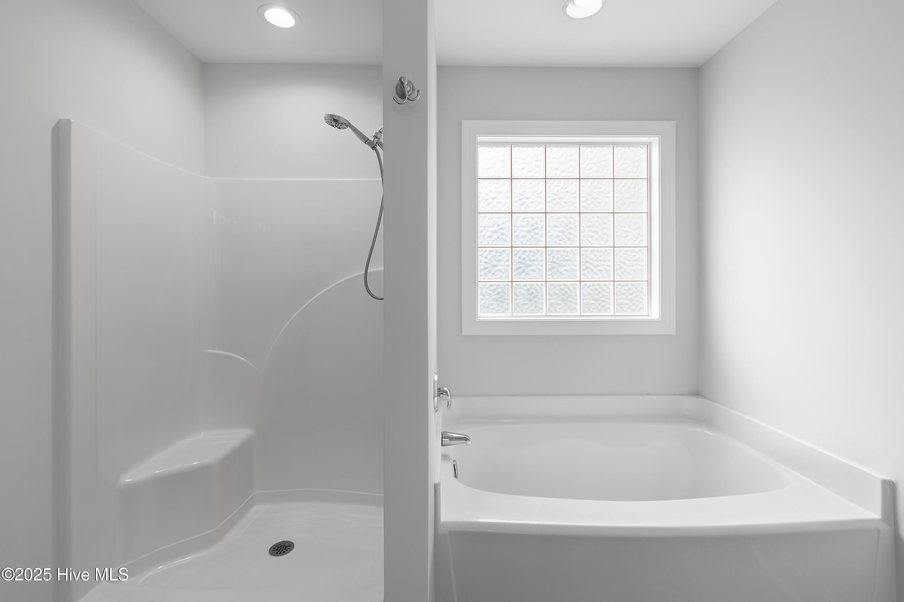 100527568 | Photo 21