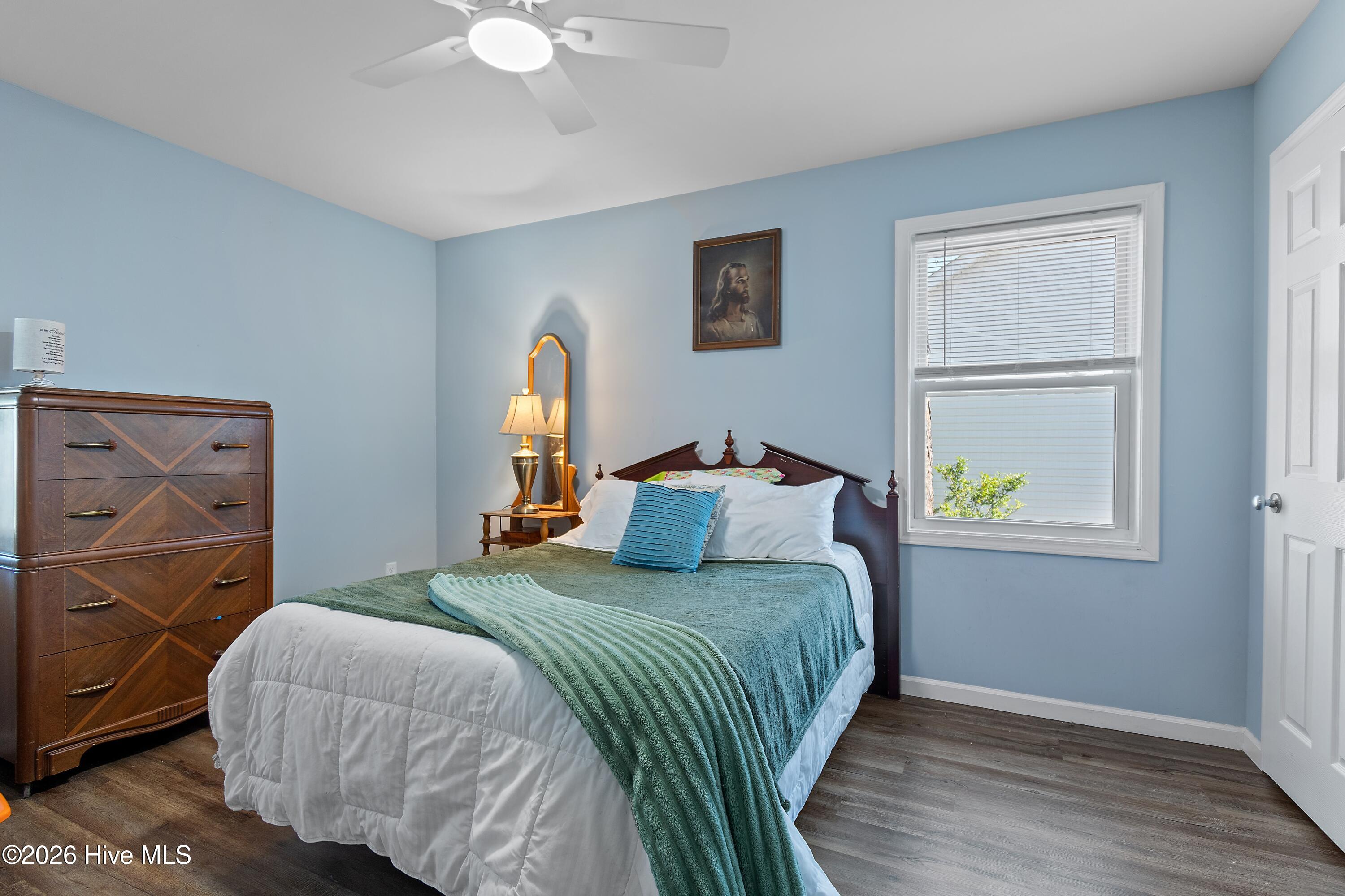 100561702 | Photo 20