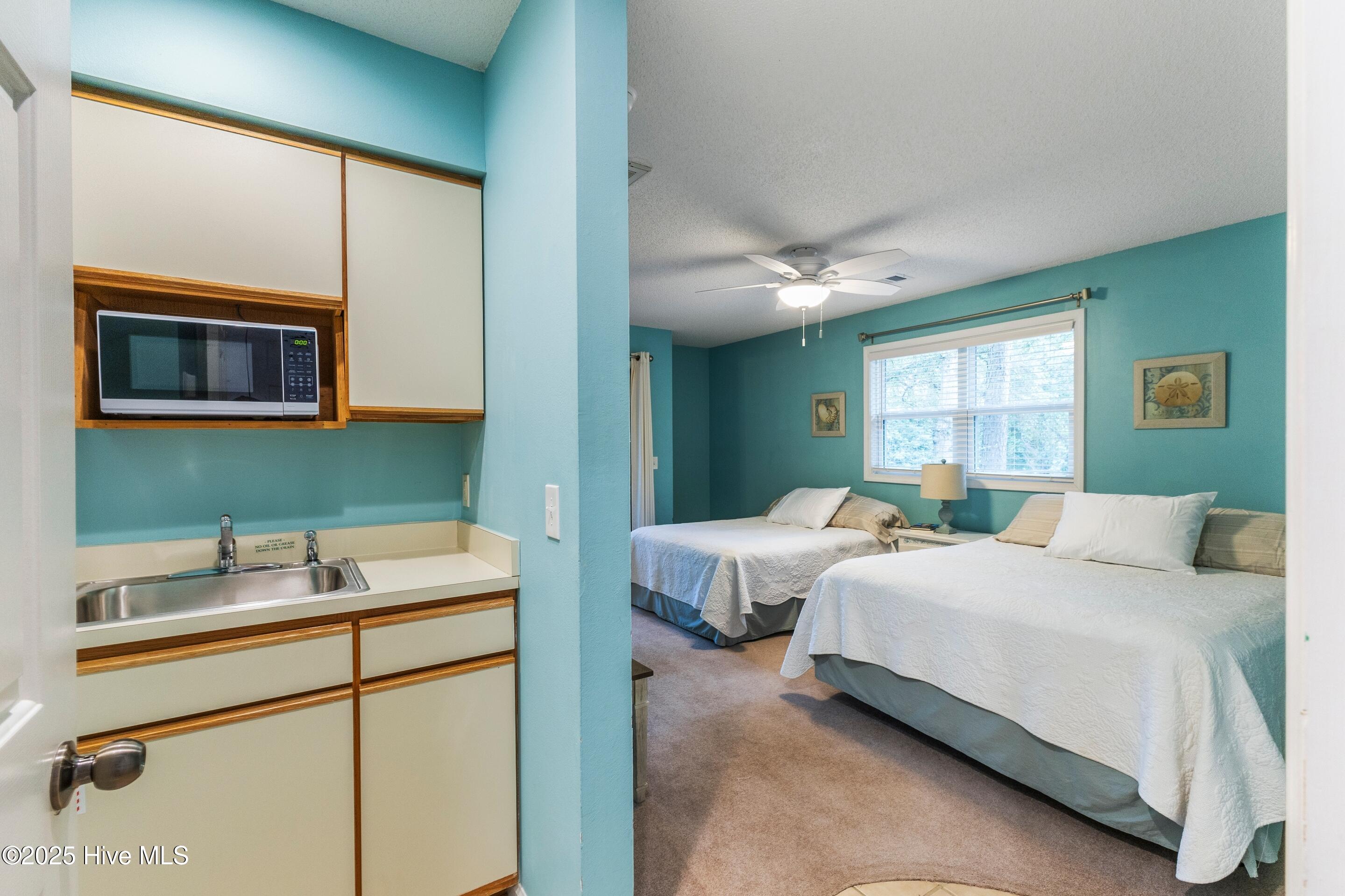 100531128 | Photo 22