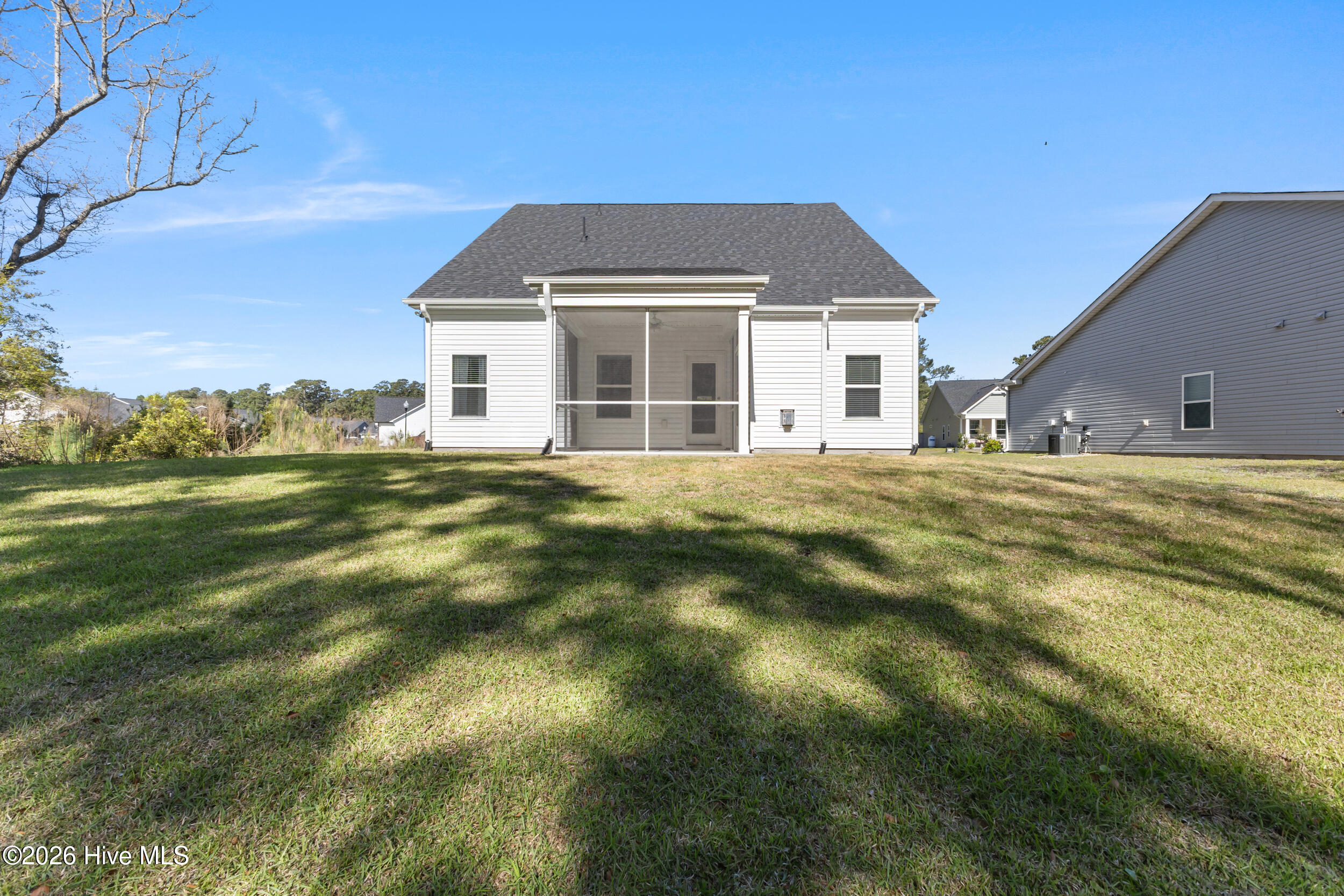 100535849 | Photo 24