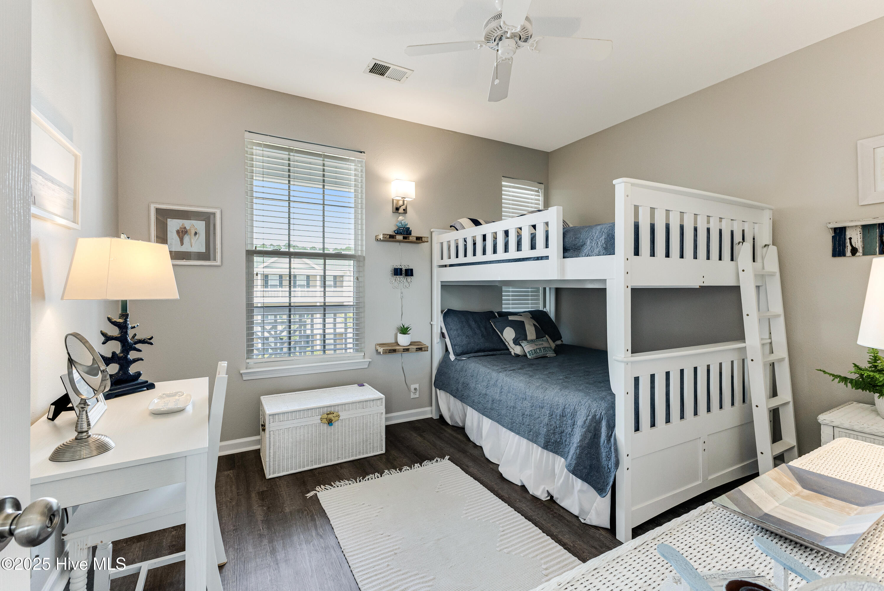 100564092 | Photo 17