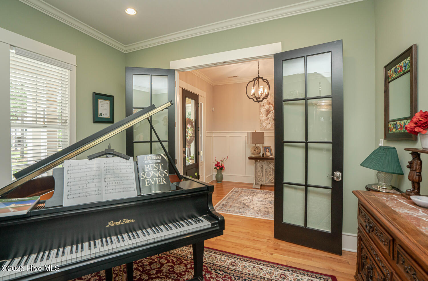 100566478 | Photo 17