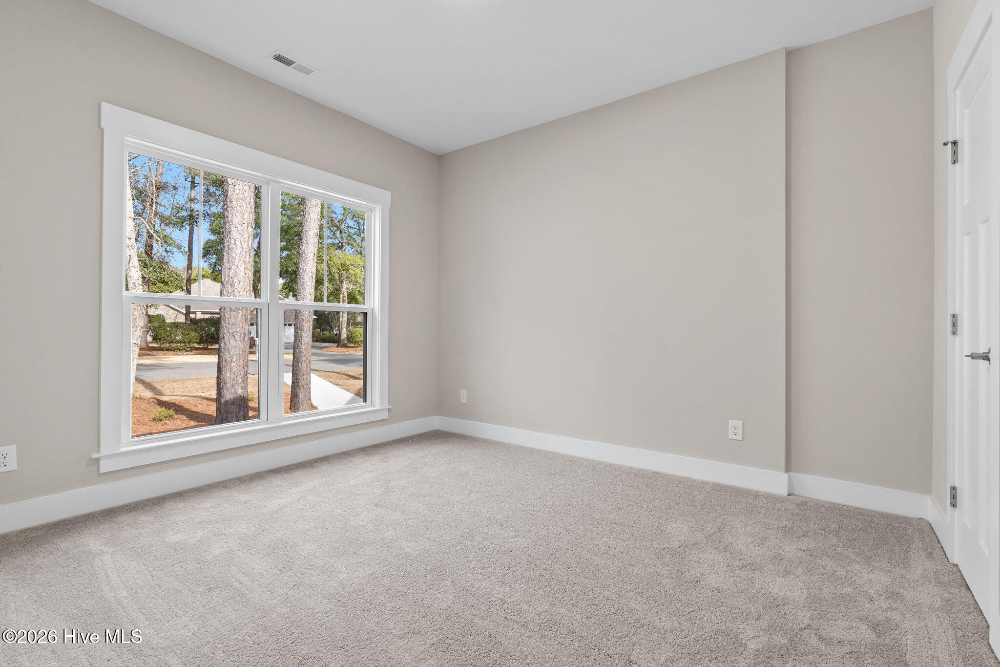 100537580 | Photo 31