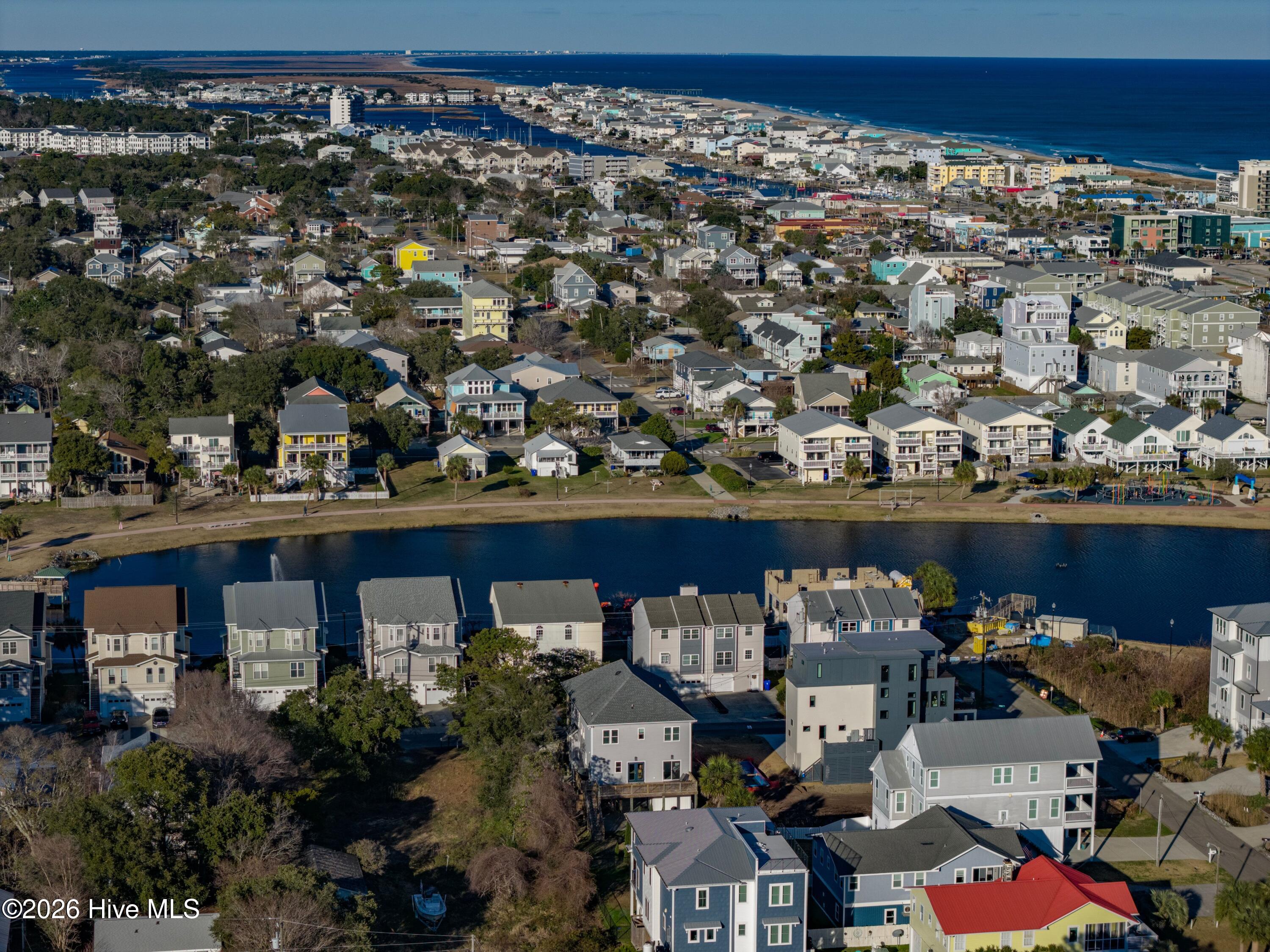 100549808 | Photo 54