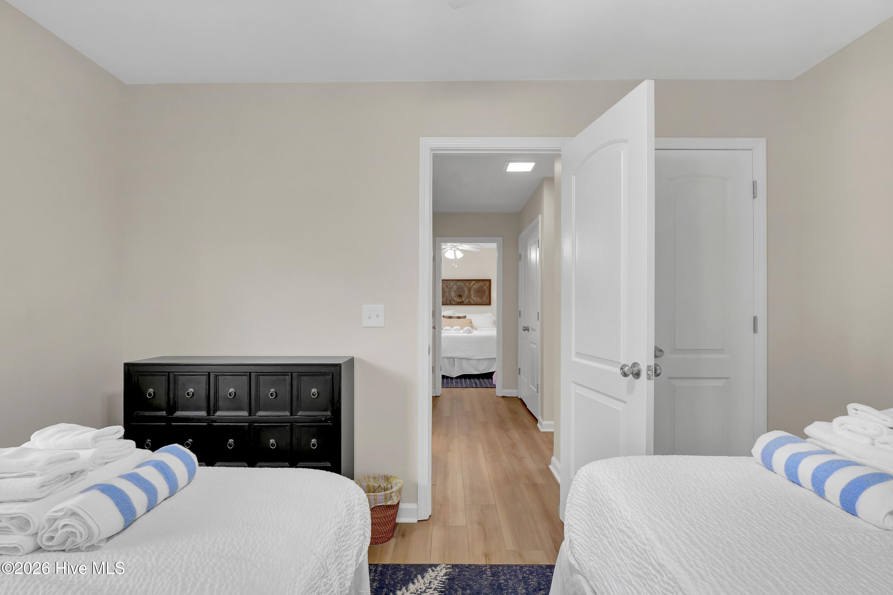 100556258 | Photo 32