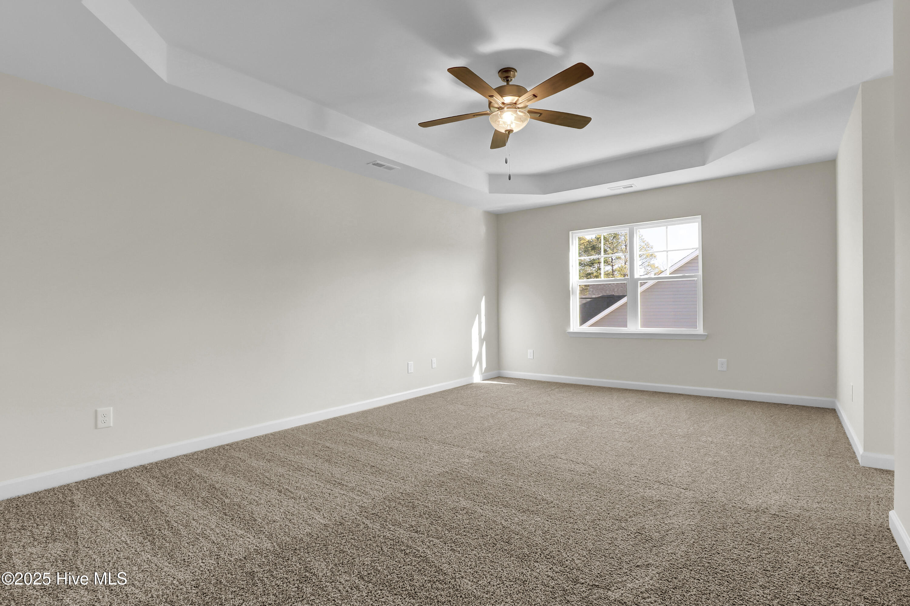 100461654 | Photo 24