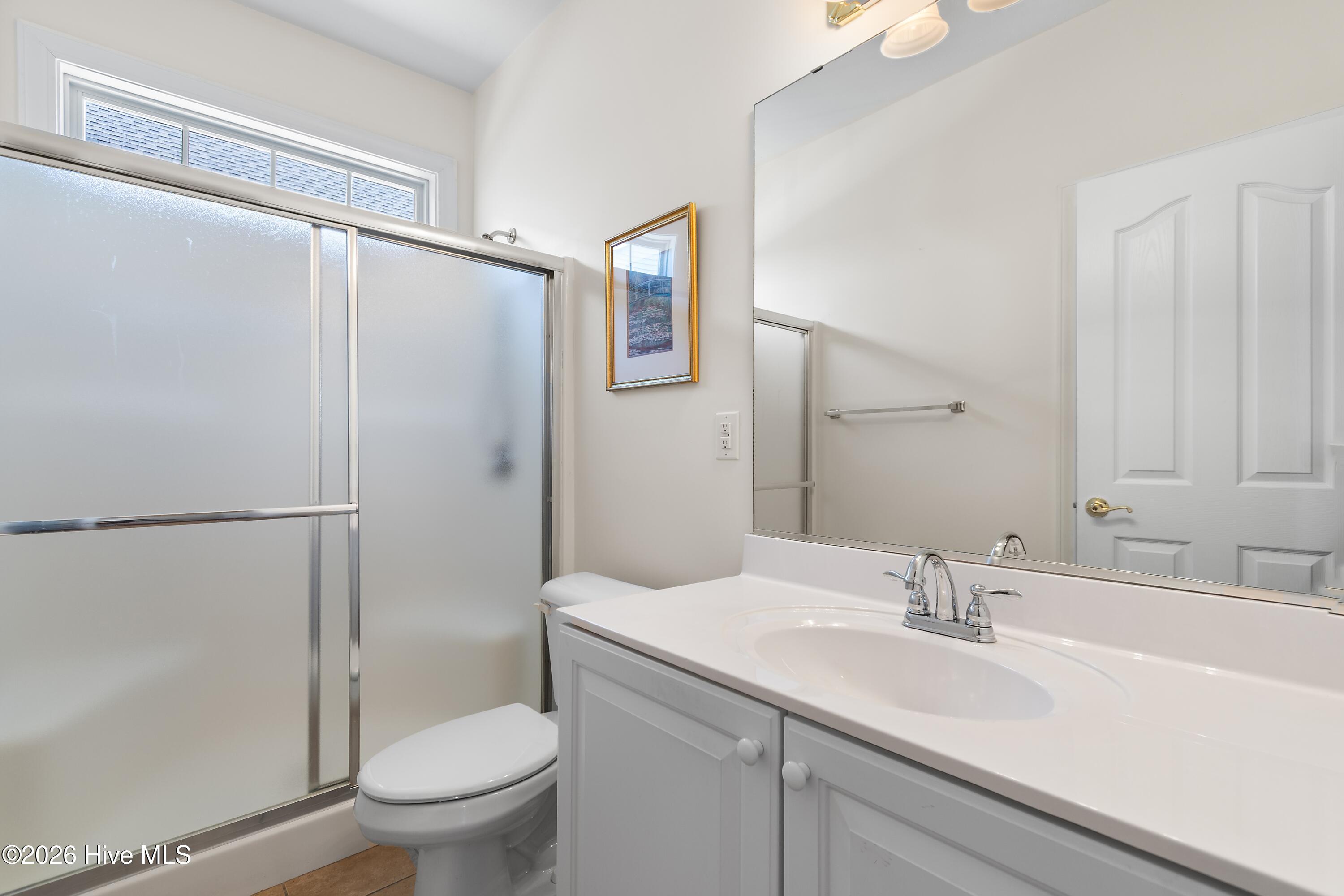 100549811 | Photo 36