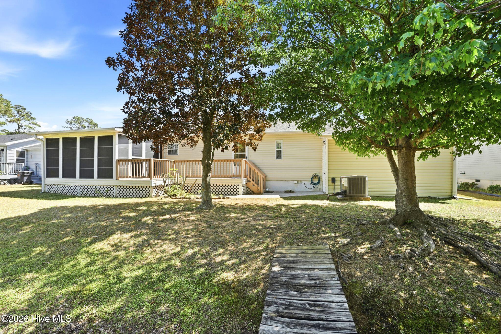 100567371 | Photo 58