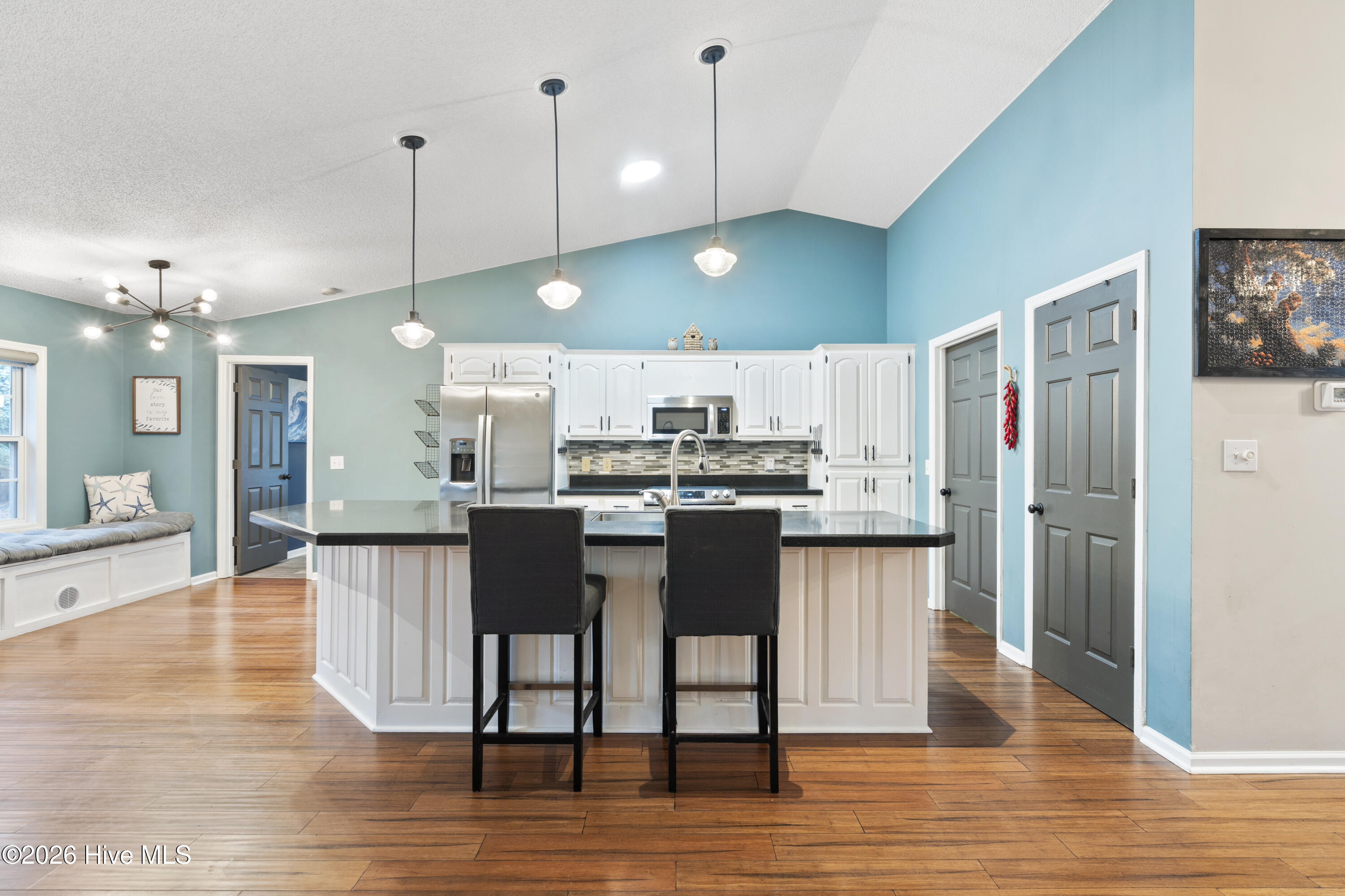 100551762 | Photo 13