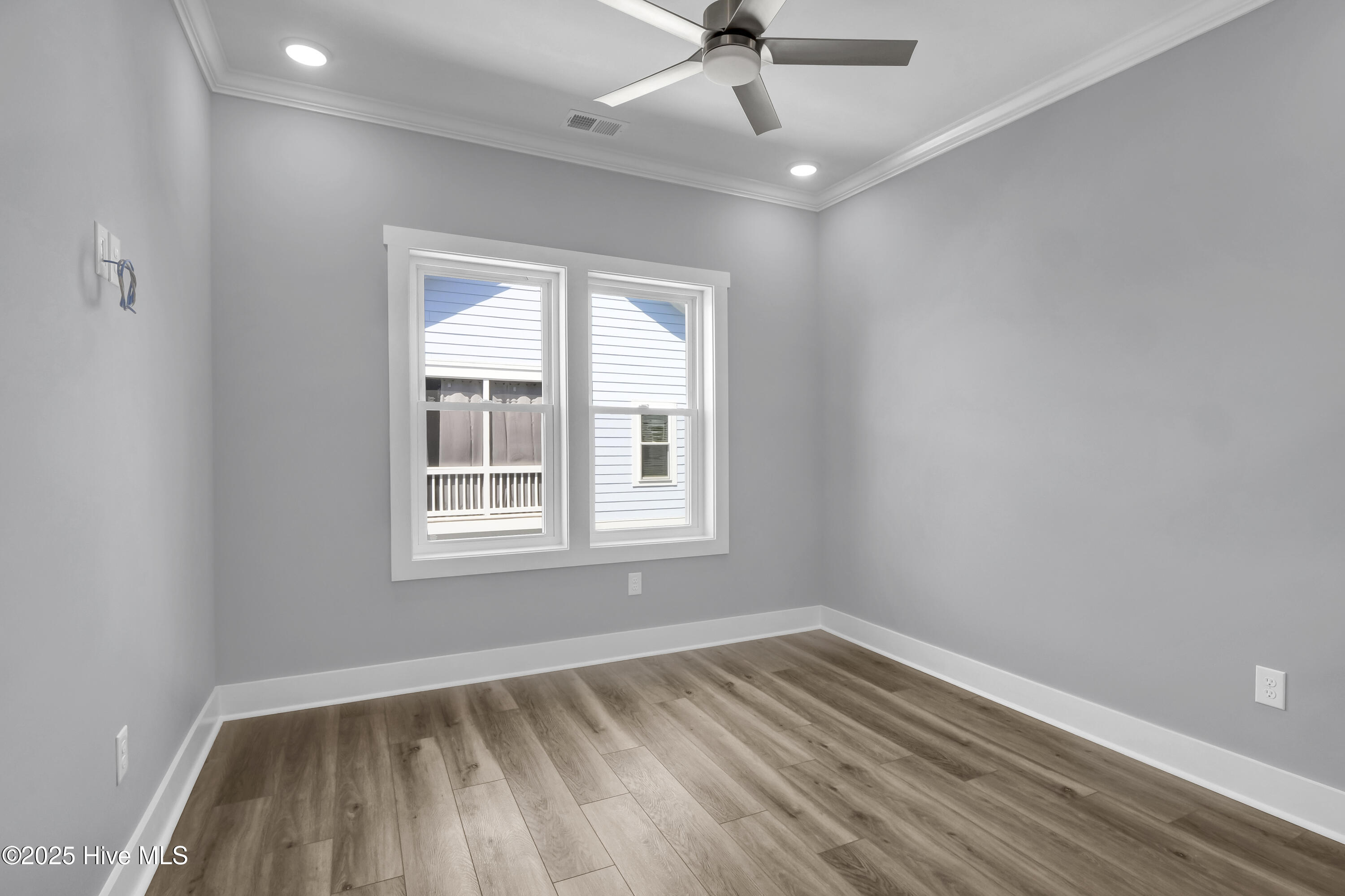 100479078 | Photo 21