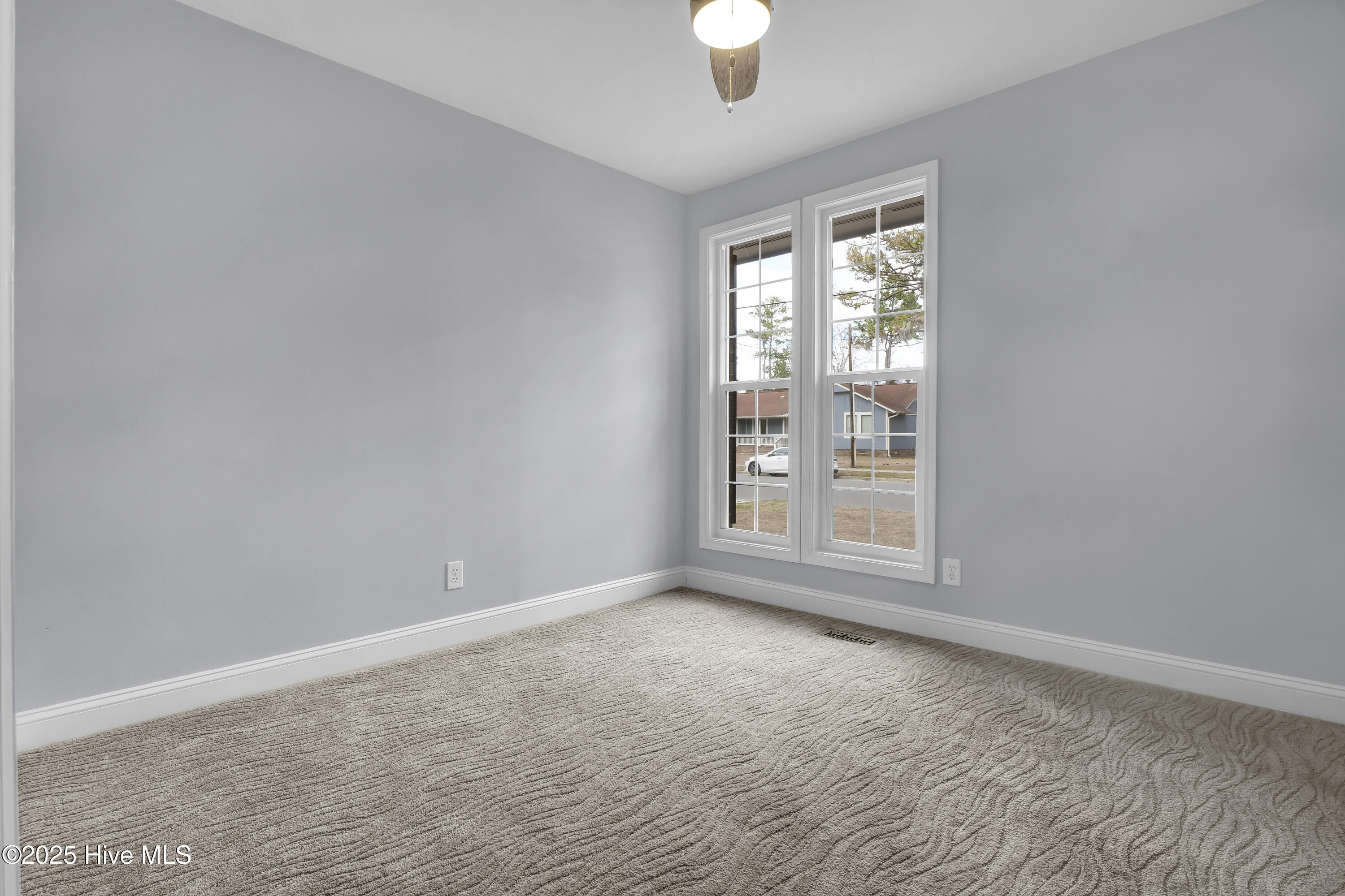 100529555 | Photo 21