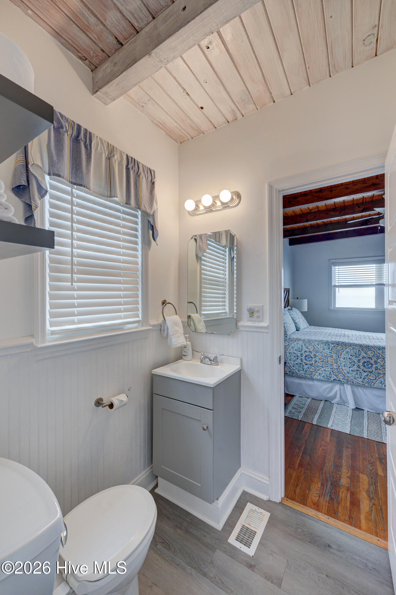 100553749 | Photo 20