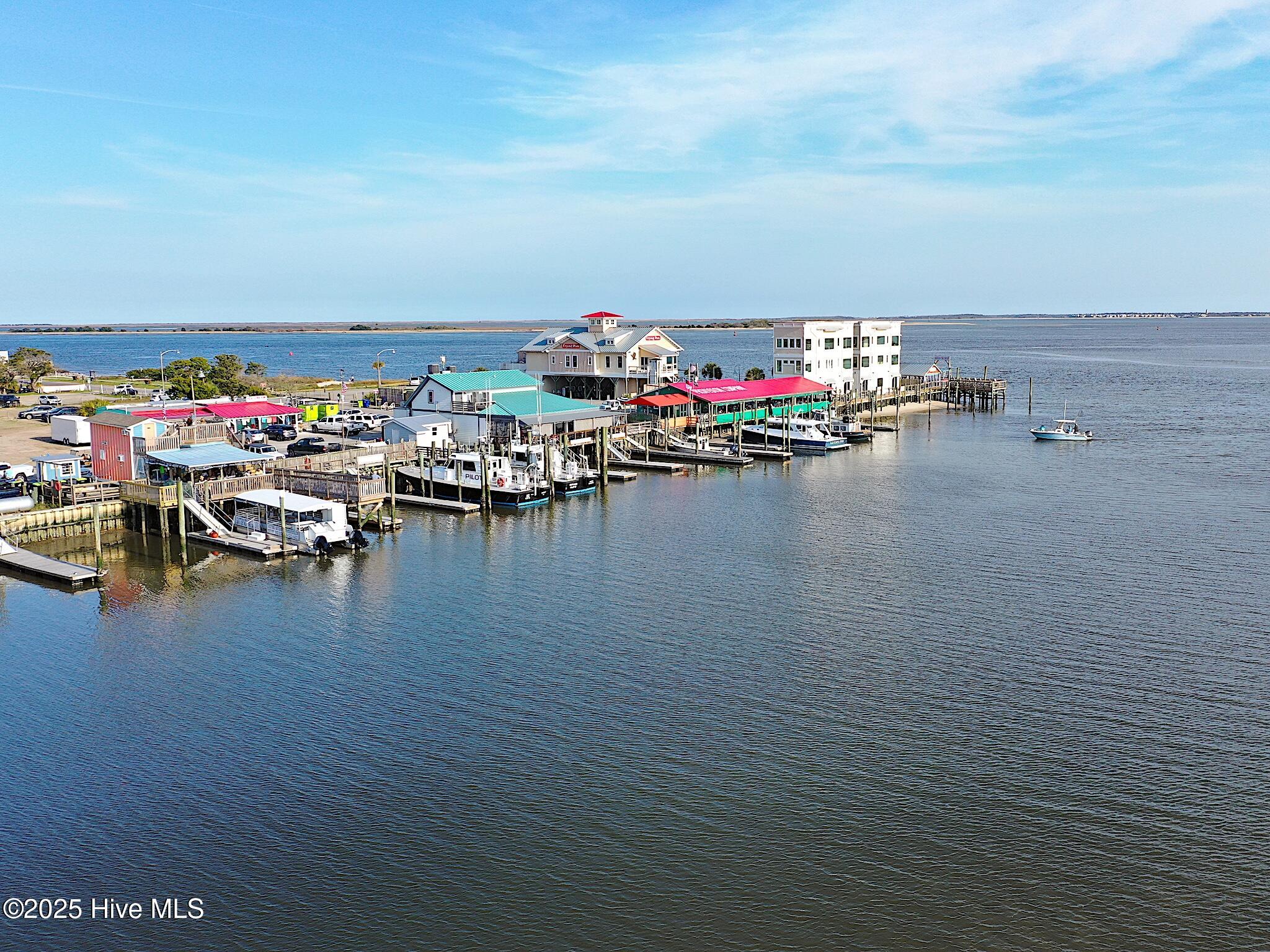 100504796 | Photo 74