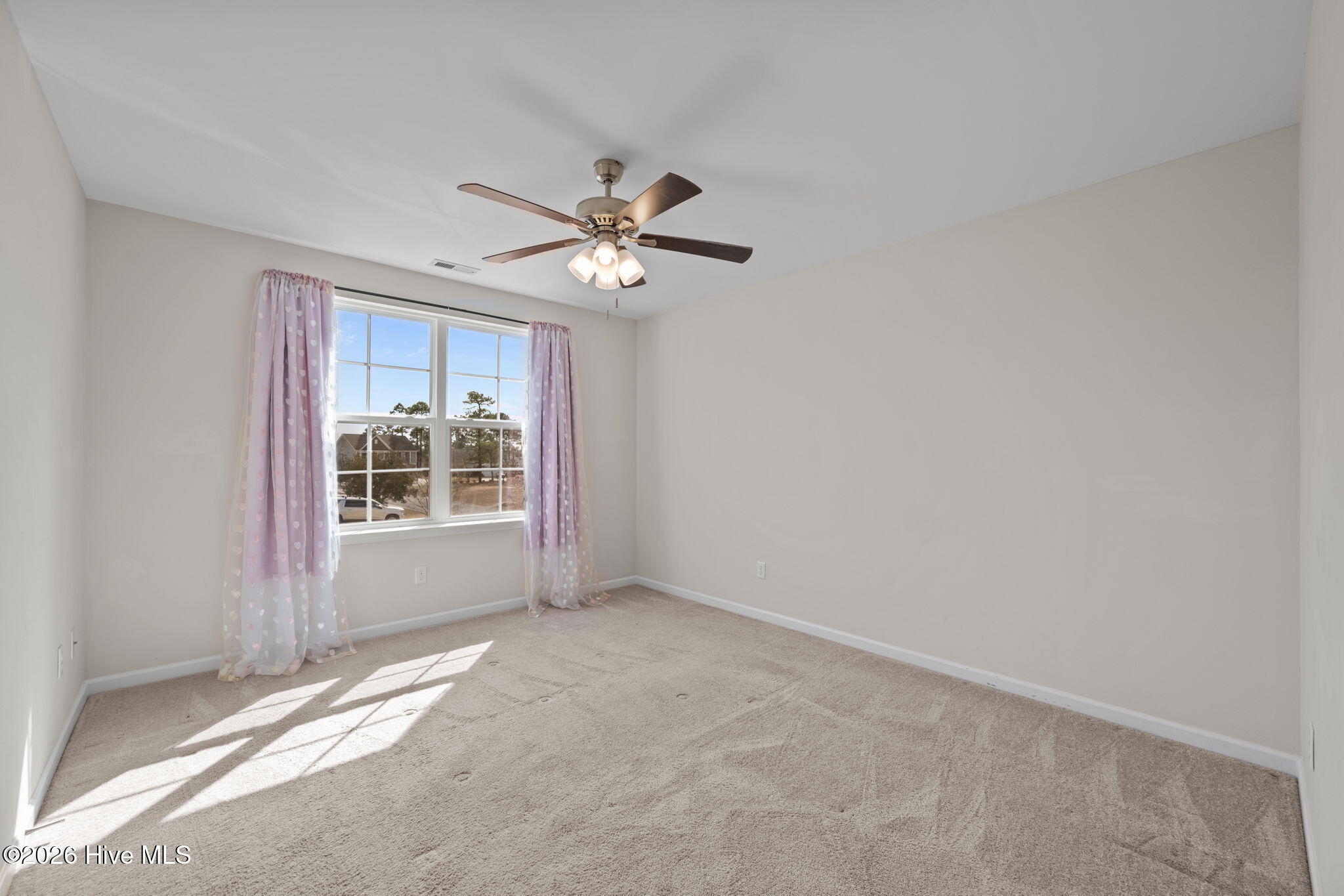 100555792 | Photo 26