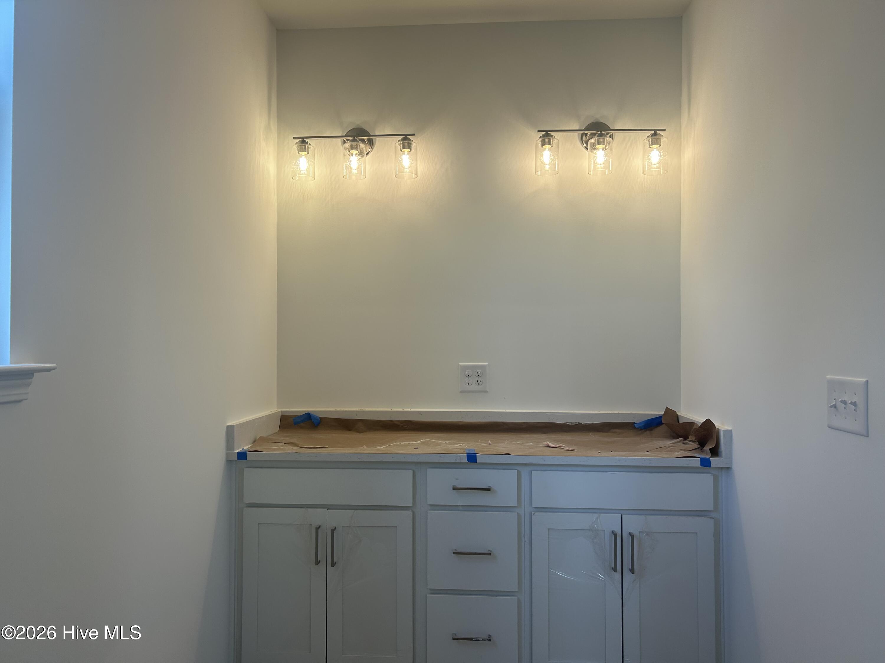 100558697 | Photo 13