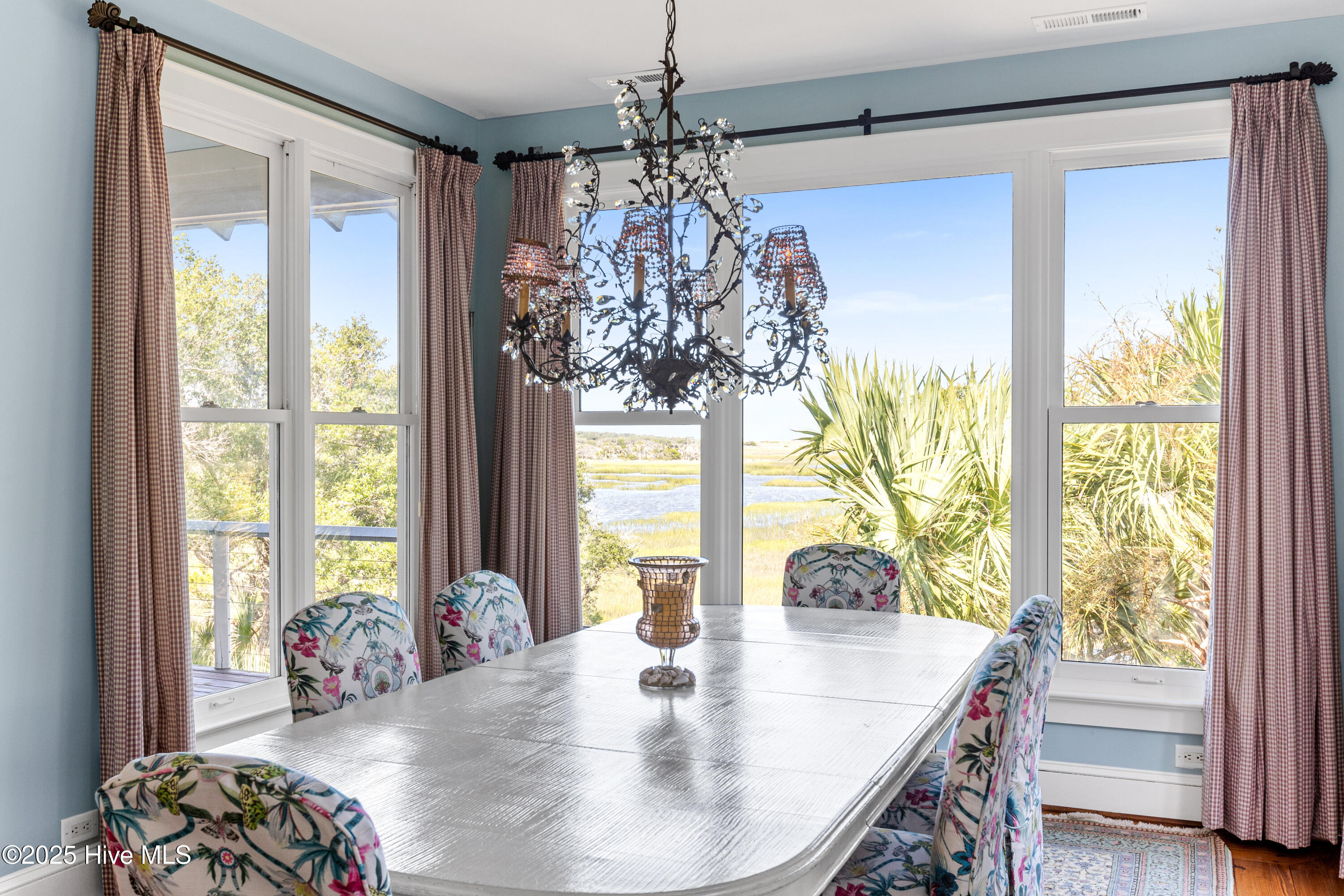 100531454 | Photo 15